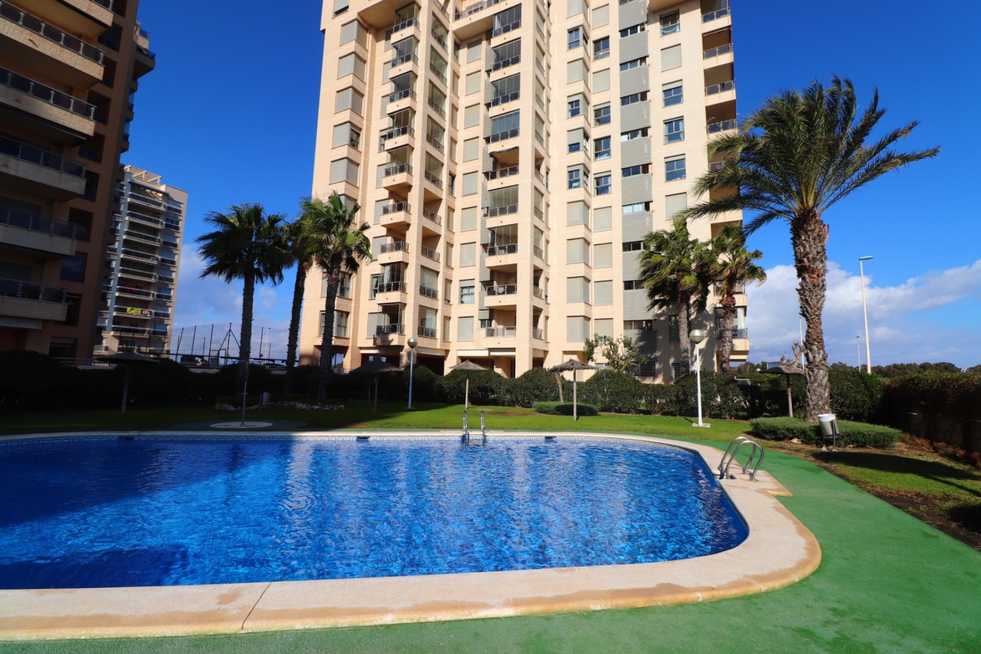 Resale - Apartment / flat -
Guardamar del Segura - Guardamar del Segura - Town