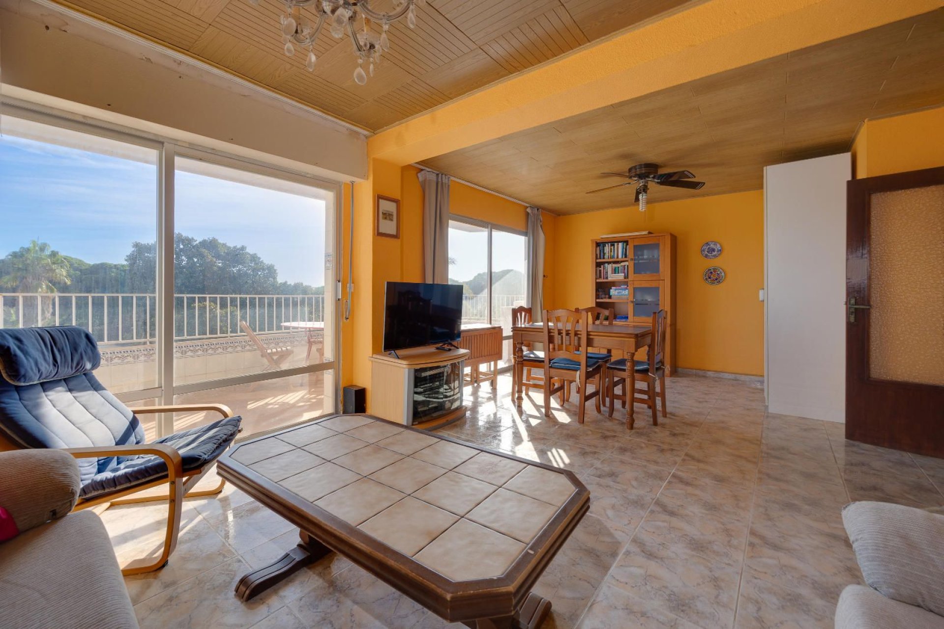 Resale - Apartment / flat -
Guardamar del Segura - Pinomar