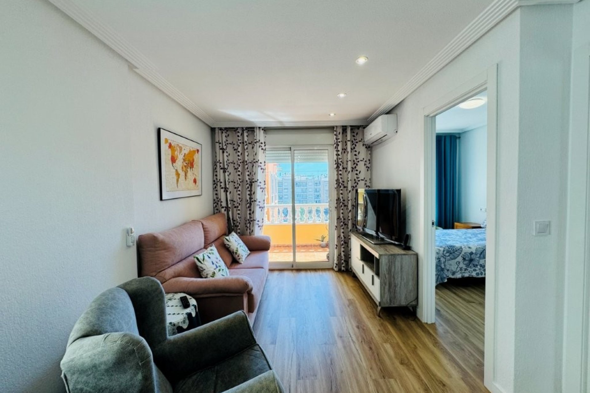 Resale - Apartment / flat -
Guardamar del Segura - Pueblo