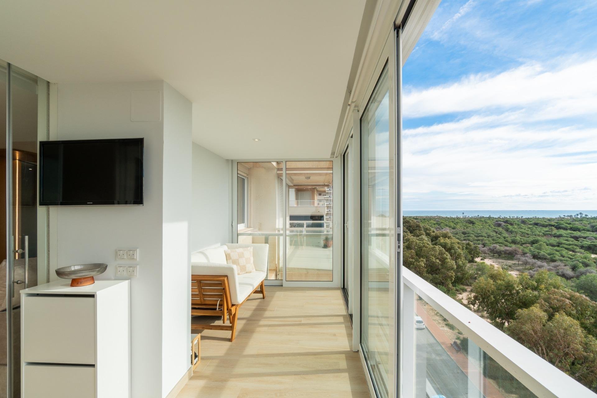 Resale - Apartment / flat -
Guardamar del Segura - Puerto Deportivo