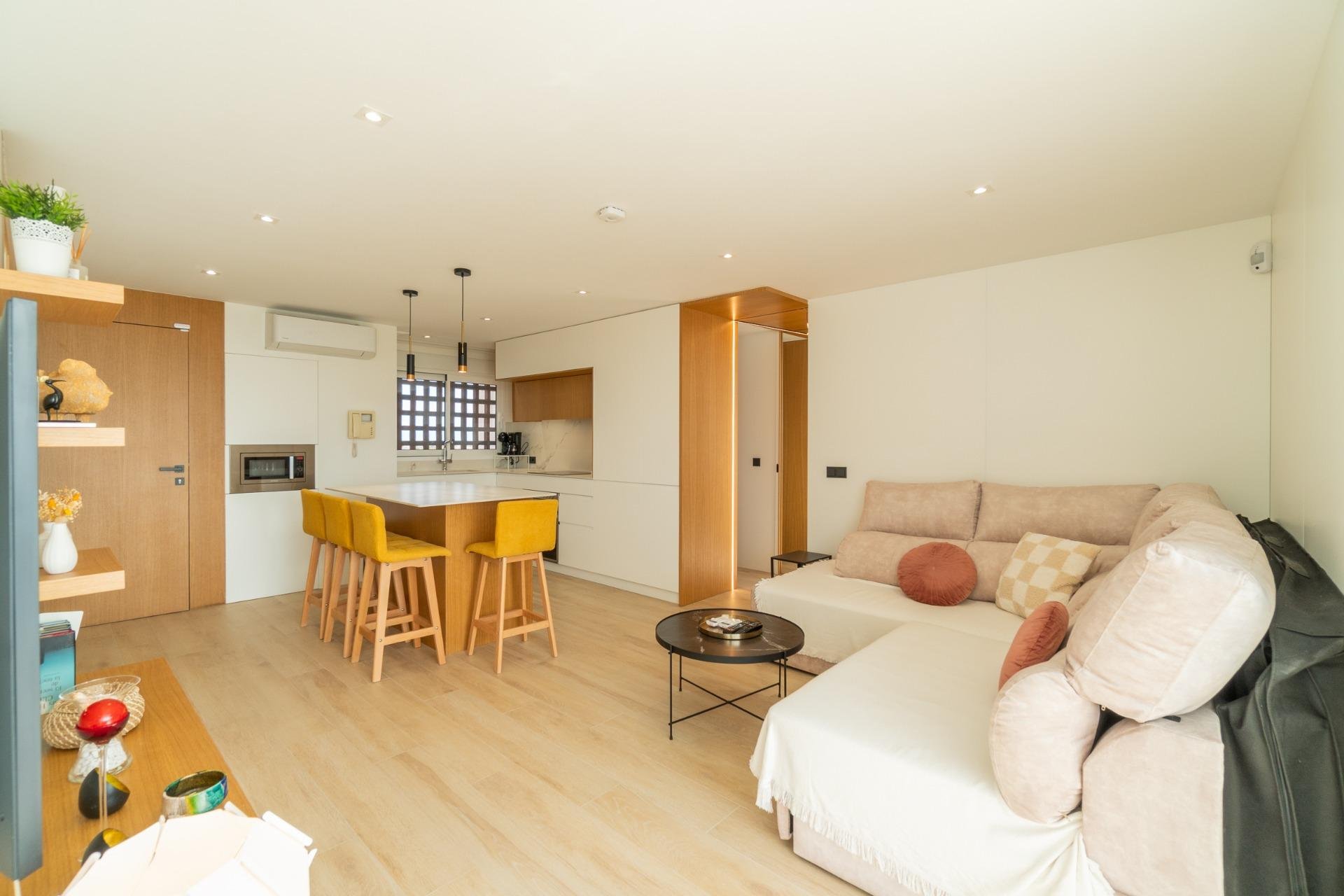 Resale - Apartment / flat -
Guardamar del Segura - Puerto Deportivo