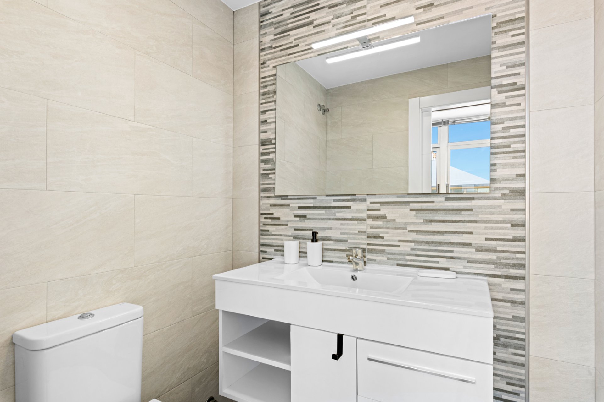 Resale - Apartment / flat -
La Manga del Mar Menor - Playa del Pudrimel