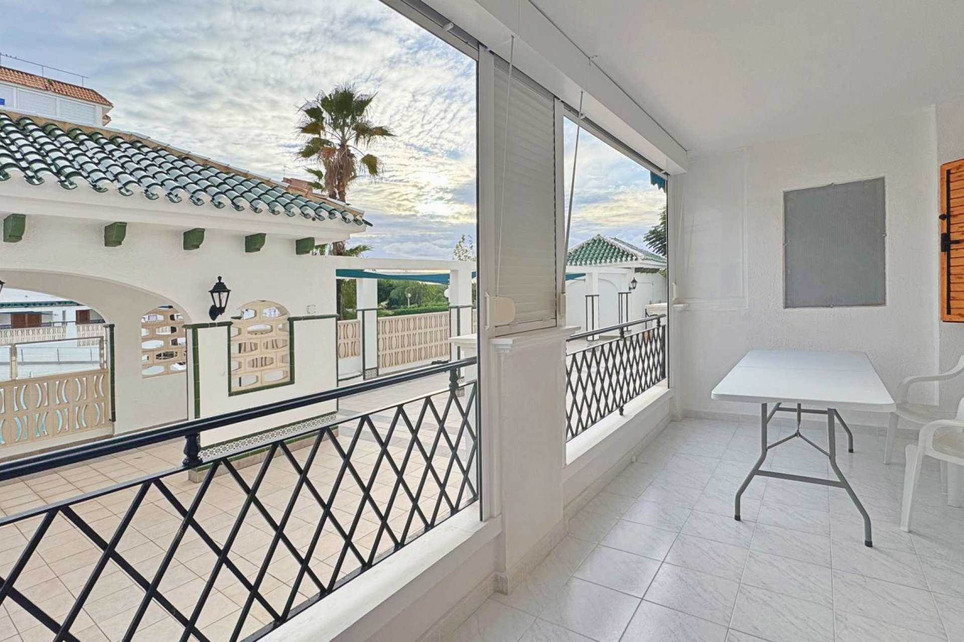 Resale - Apartment / flat -
La Mata - La Mata - Town