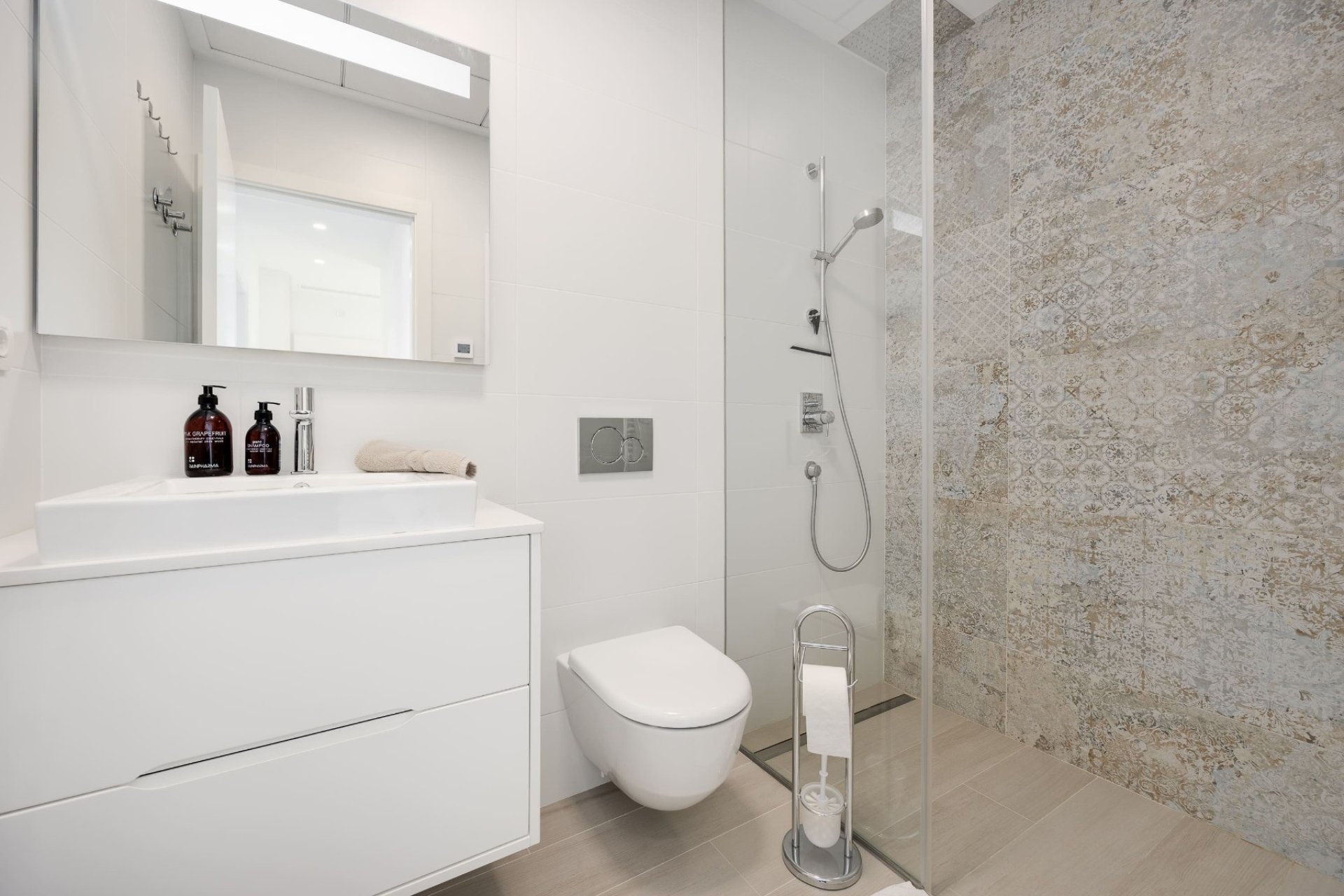 Resale - Apartment / flat -
Las Colinas Golf Resort