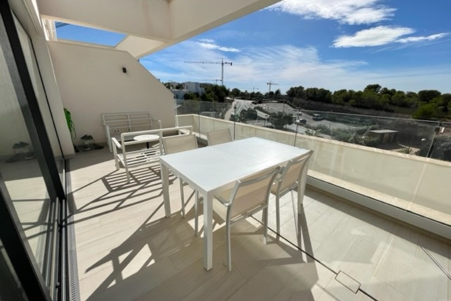 Resale - Apartment / flat -
Las Colinas Golf Resort