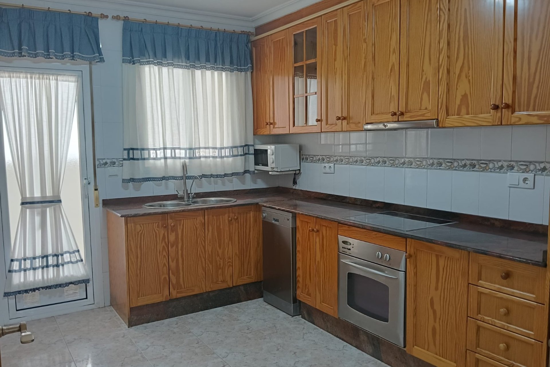 Resale - Apartment / flat -
Los Montesinos - Centro