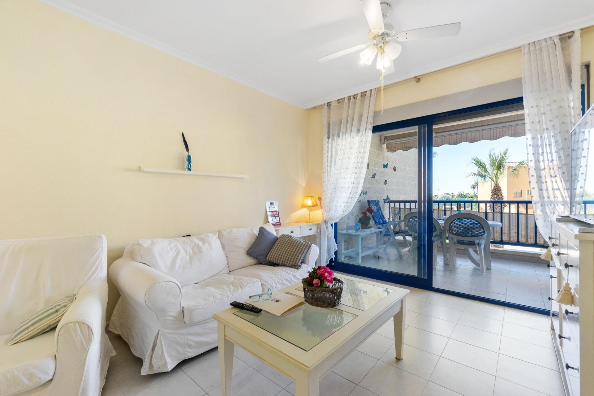Resale - Apartment / flat -
Orihuela Costa - Campoamor