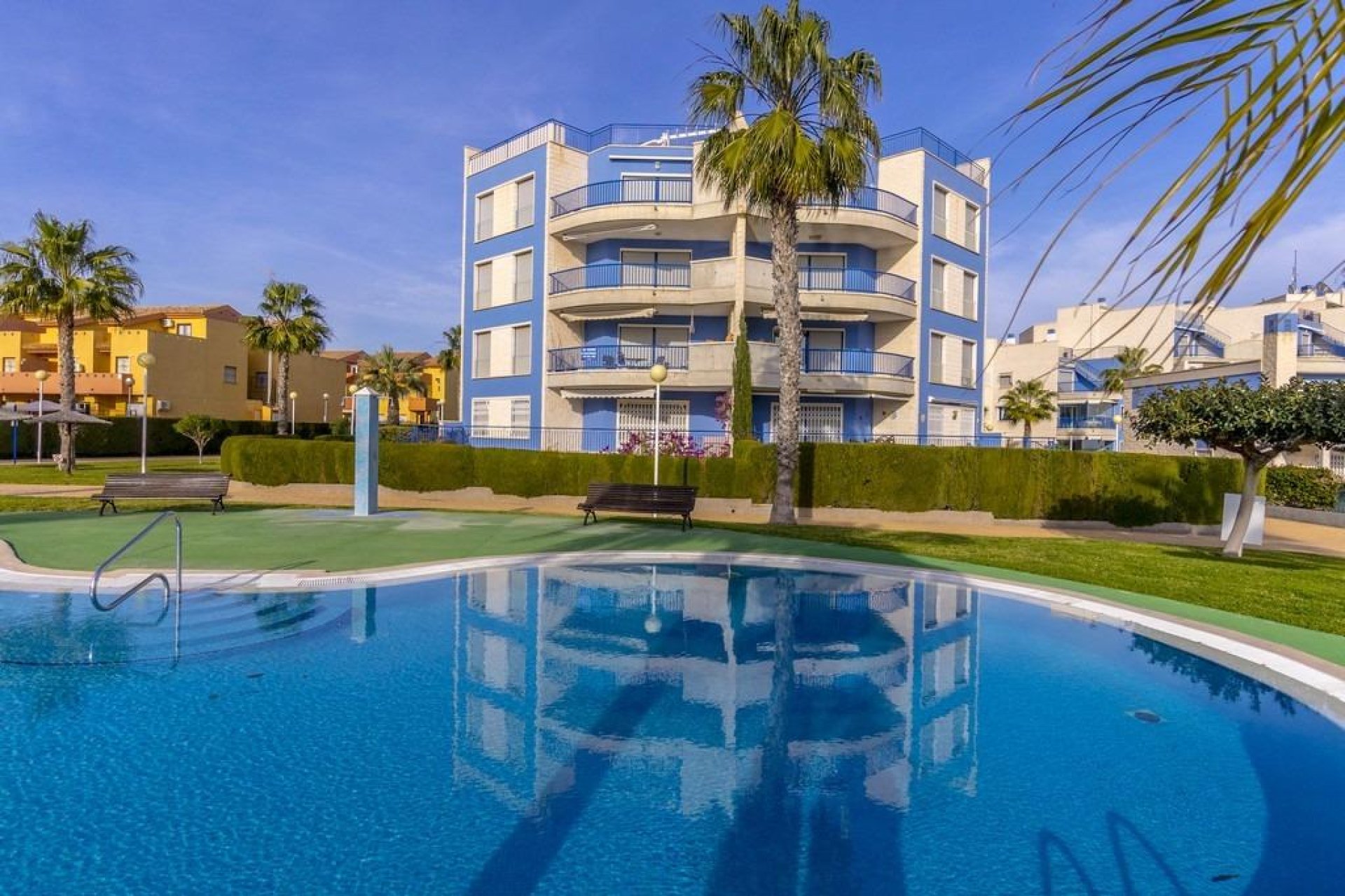 Resale - Apartment / flat -
Orihuela Costa - Campoamor