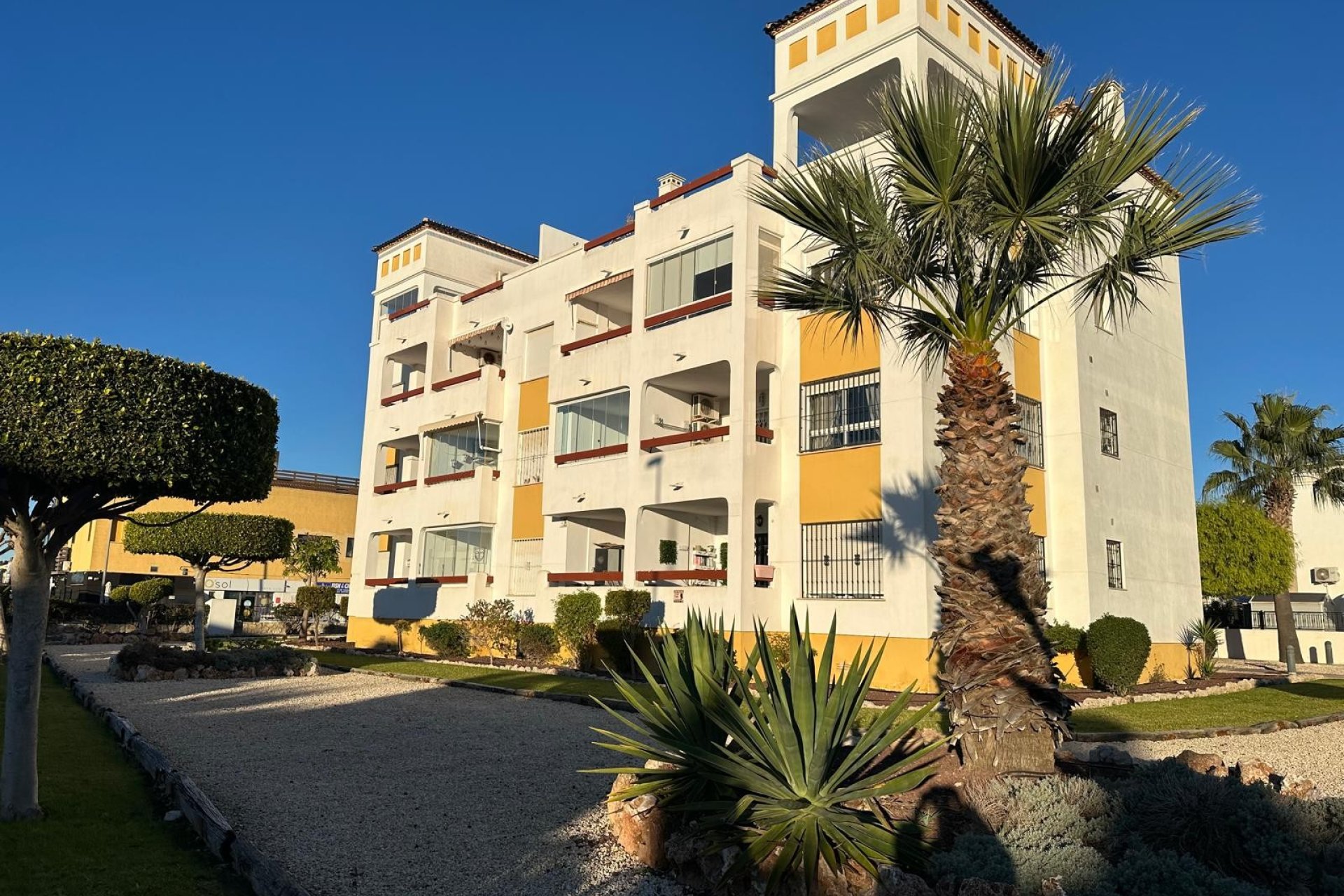 Resale - Apartment / flat -
Orihuela Costa - Campoamor
