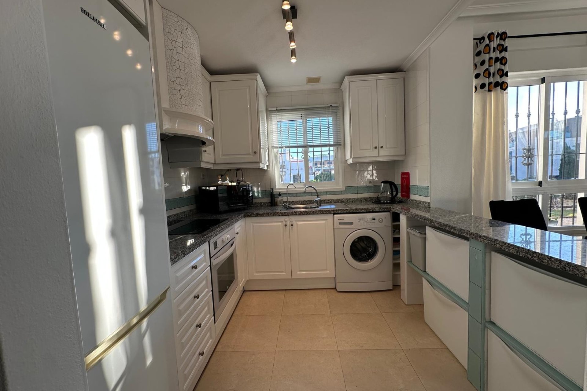 Resale - Apartment / flat -
Orihuela Costa - Campoamor