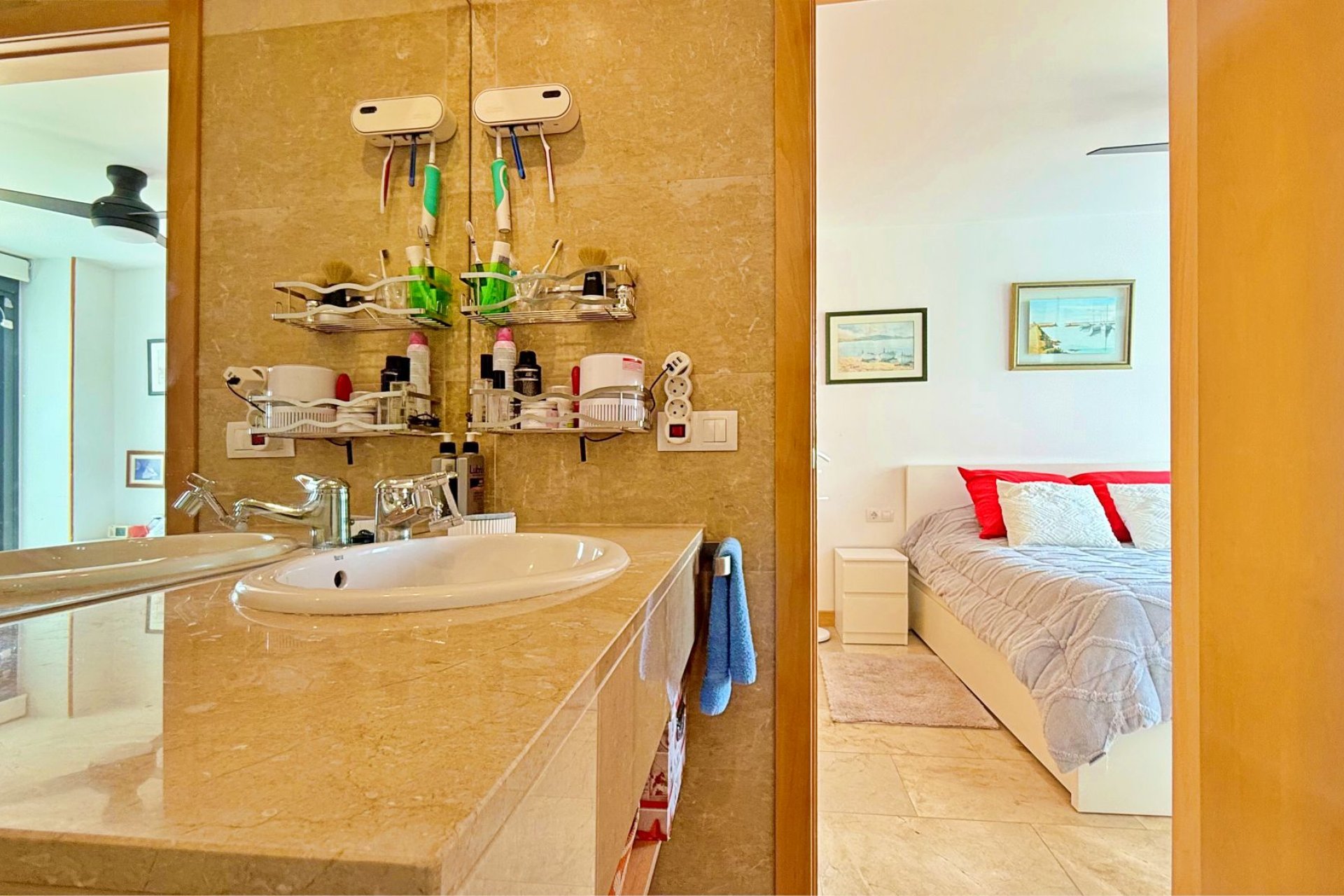 Resale - Apartment / flat -
Orihuela Costa - Campoamor