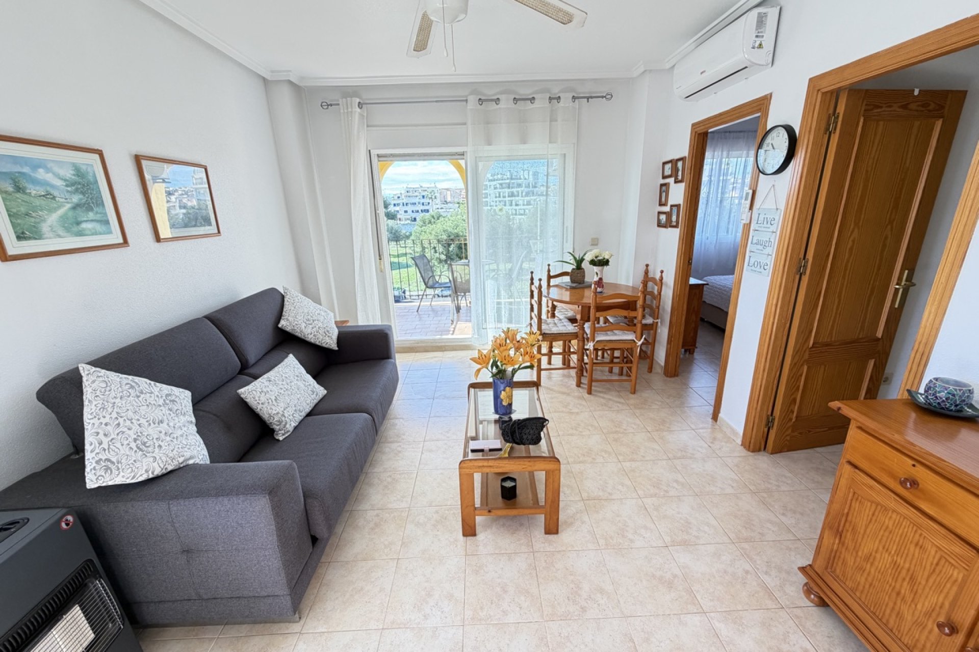 Resale - Apartment / flat -
Orihuela Costa - La Zenia