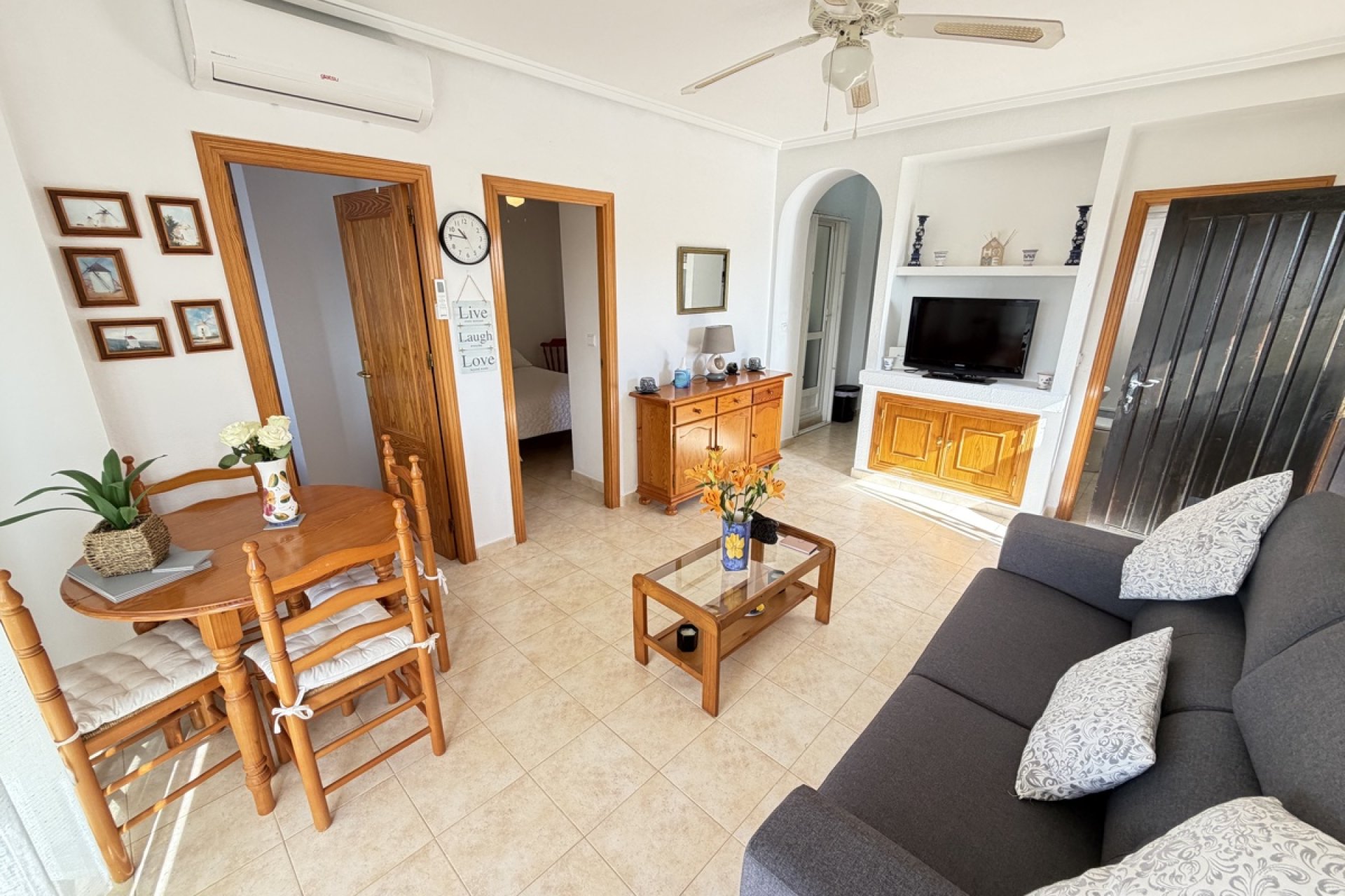 Resale - Apartment / flat -
Orihuela Costa - La Zenia