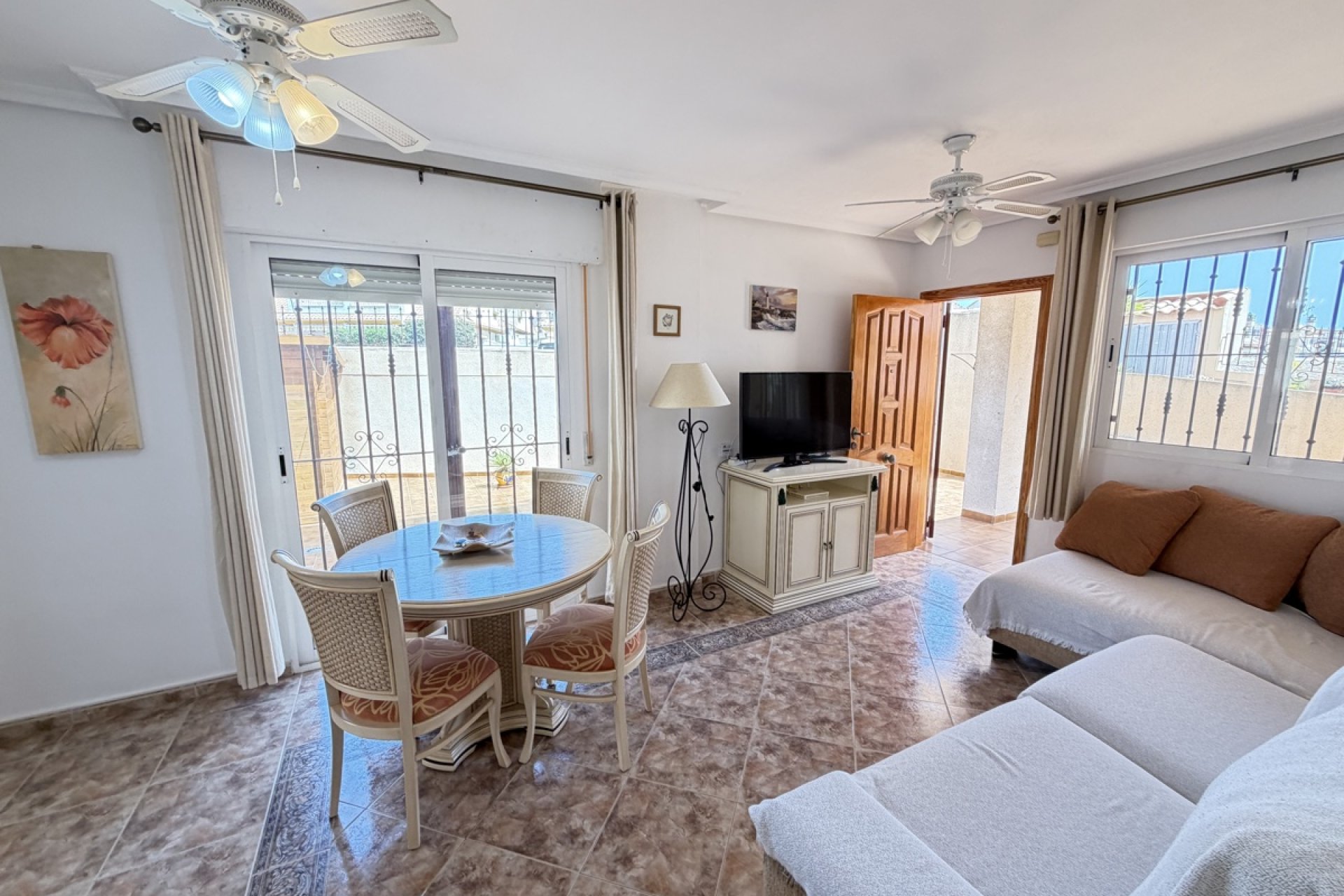 Resale - Apartment / flat -
Orihuela Costa - La Zenia