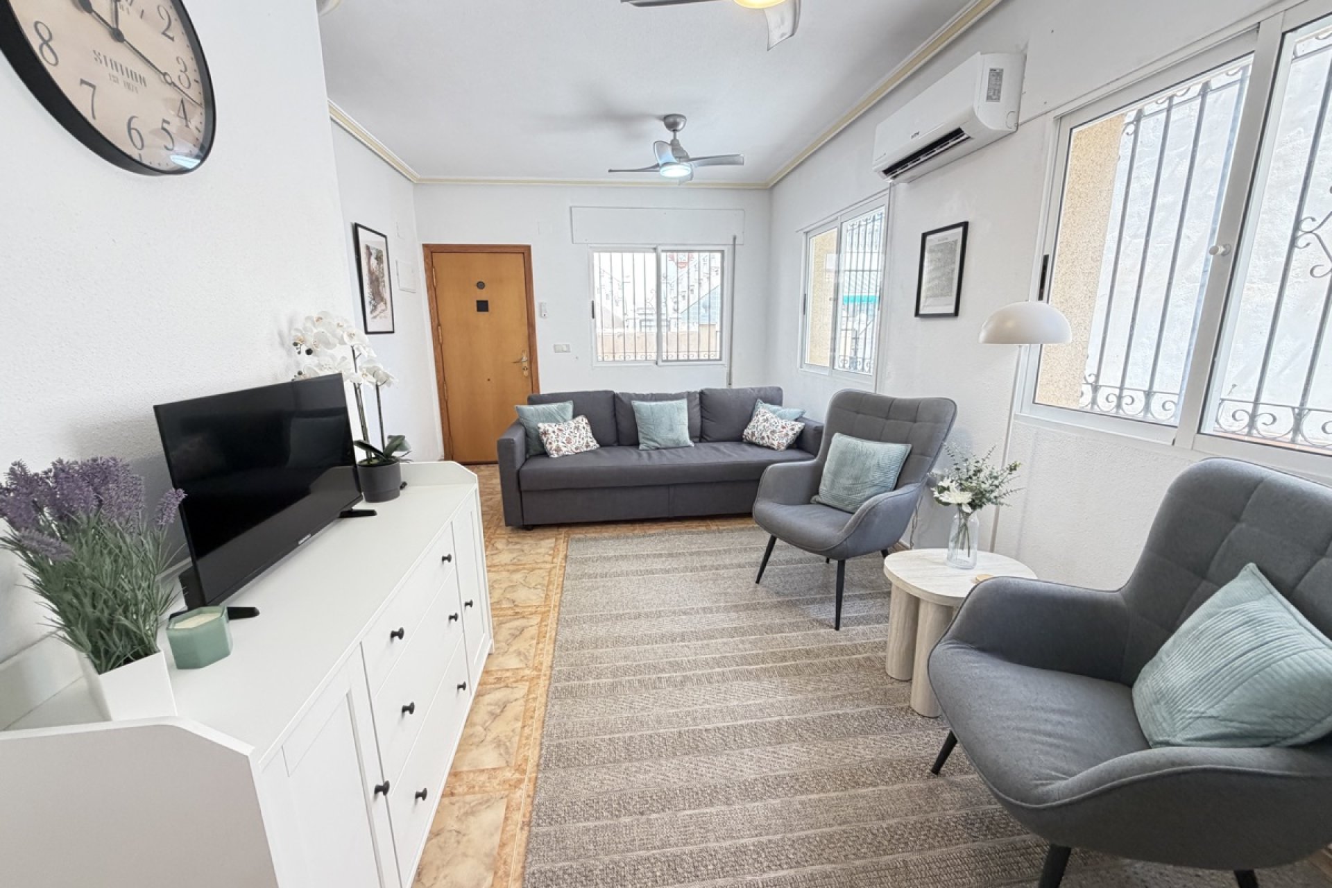 Resale - Apartment / flat -
Orihuela Costa - La Zenia