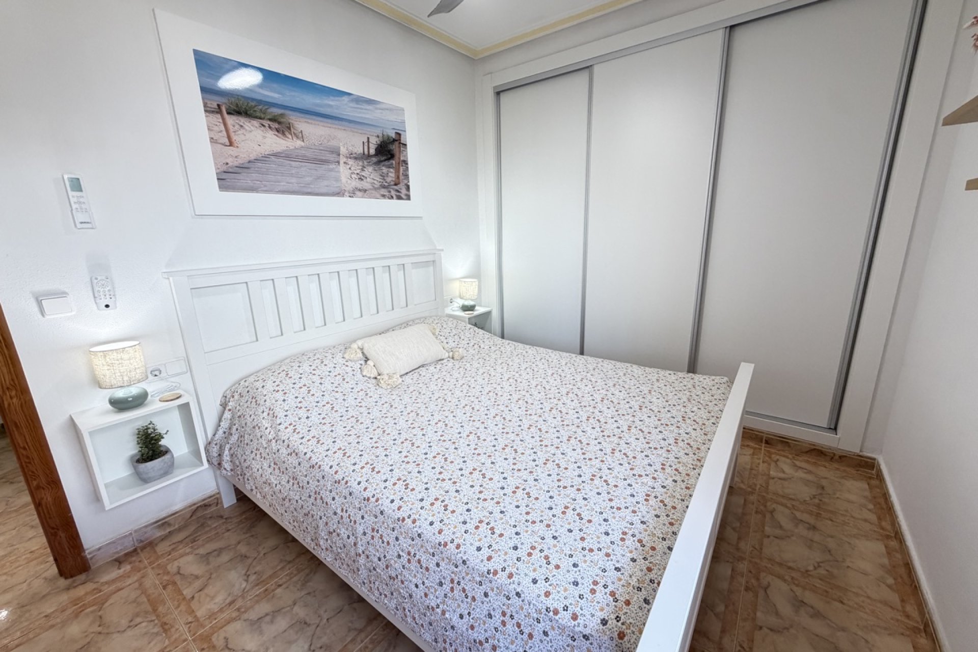 Resale - Apartment / flat -
Orihuela Costa - La Zenia