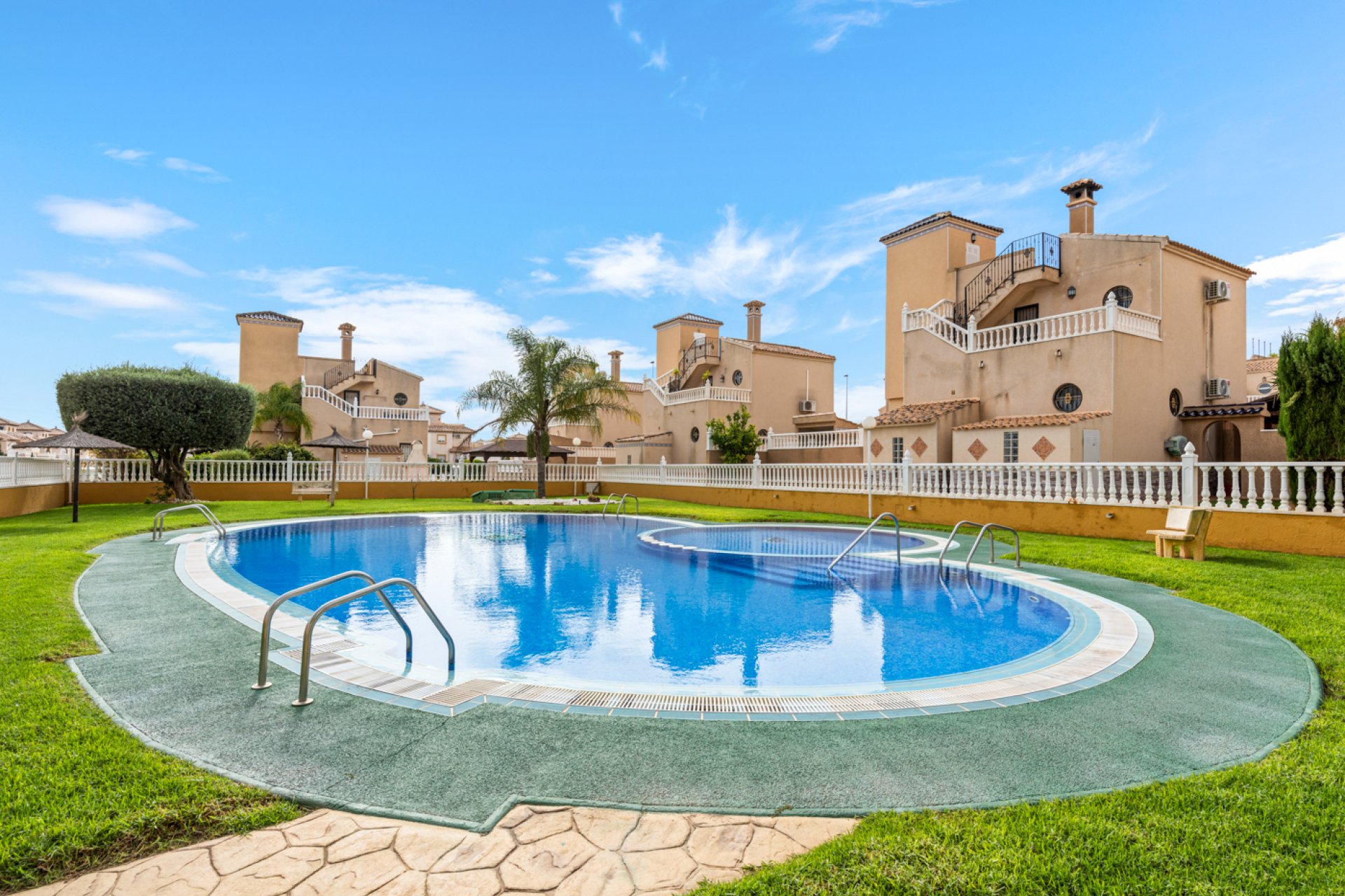Resale - Apartment / flat -
Orihuela Costa - Lomas de Cabo Roig