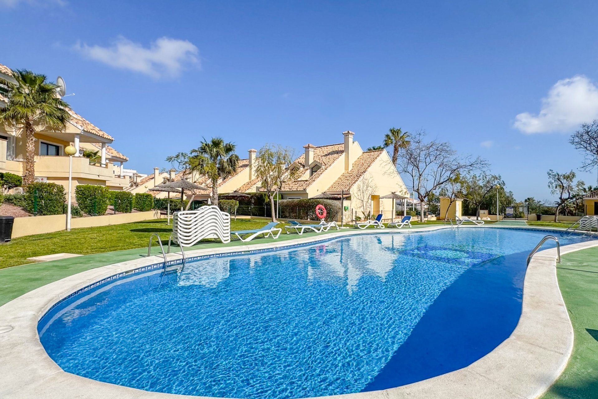 Resale - Apartment / flat -
Orihuela Costa - Lomas de Campoamor