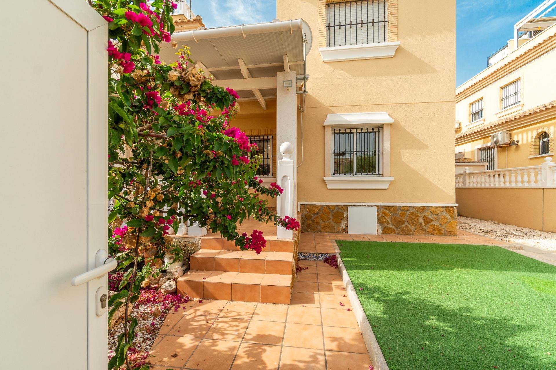 Resale - Apartment / flat -
Orihuela Costa - Los Dolses