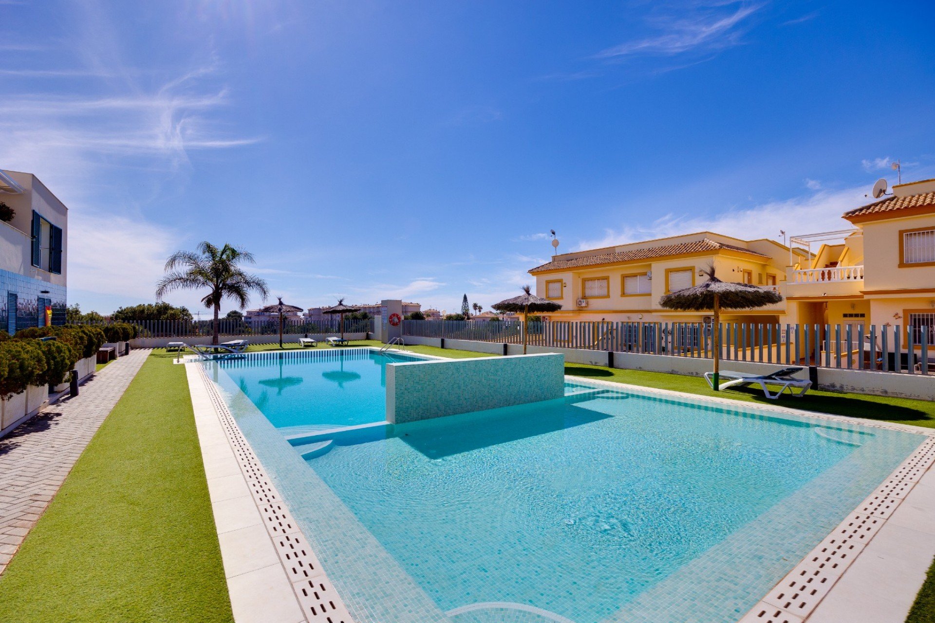 Resale - Apartment / flat -
Orihuela Costa - Playa Flamenca