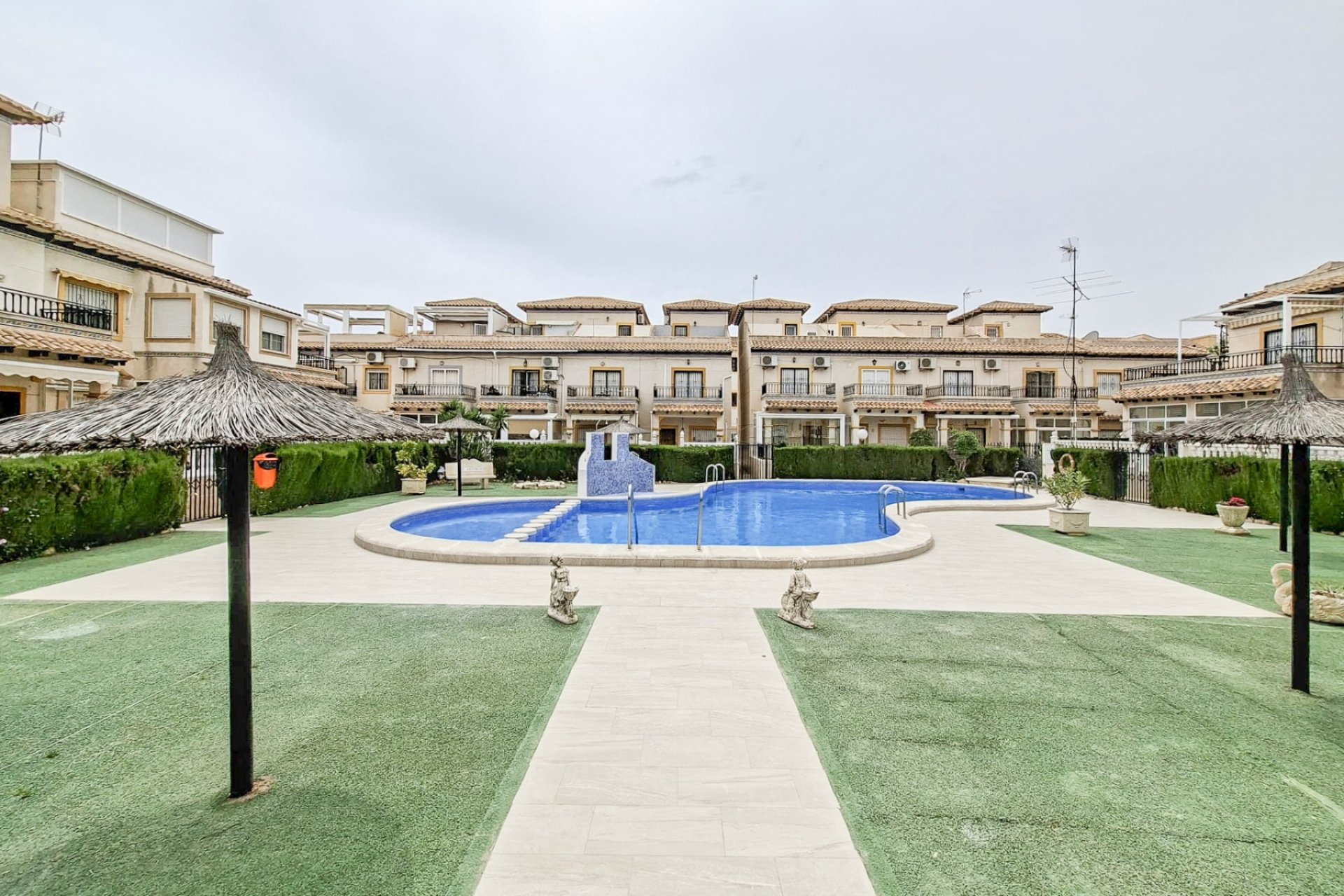 Resale - Apartment / flat -
Orihuela Costa - Playa Flamenca