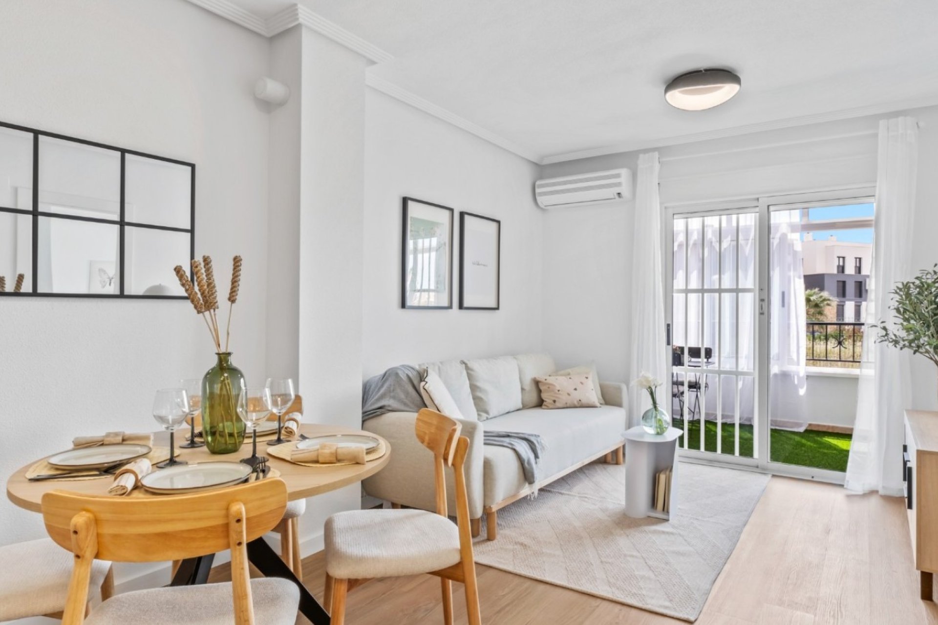 Resale - Apartment / flat -
Orihuela Costa - Playa Flamenca