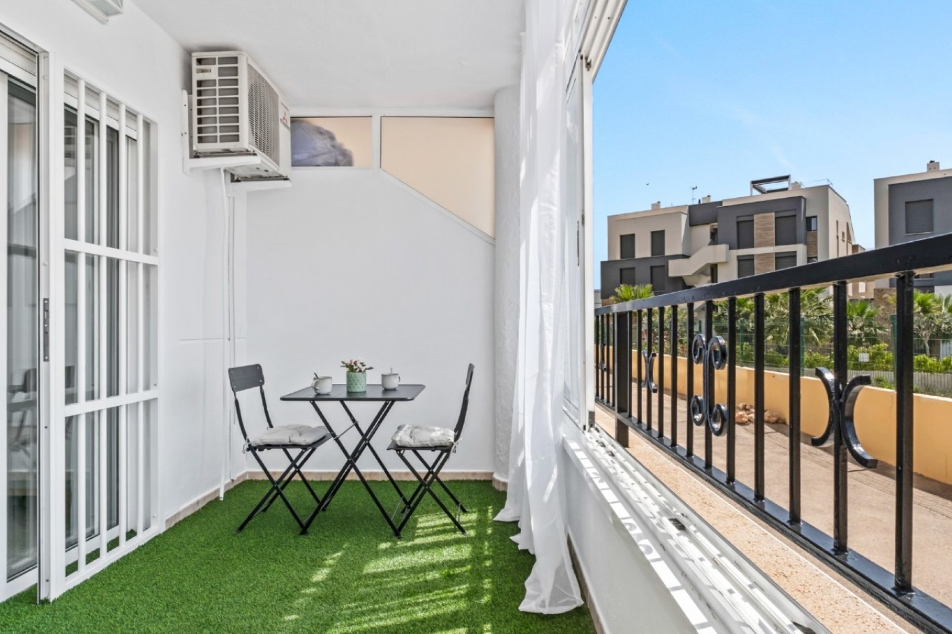 Resale - Apartment / flat -
Orihuela Costa - Playa Flamenca