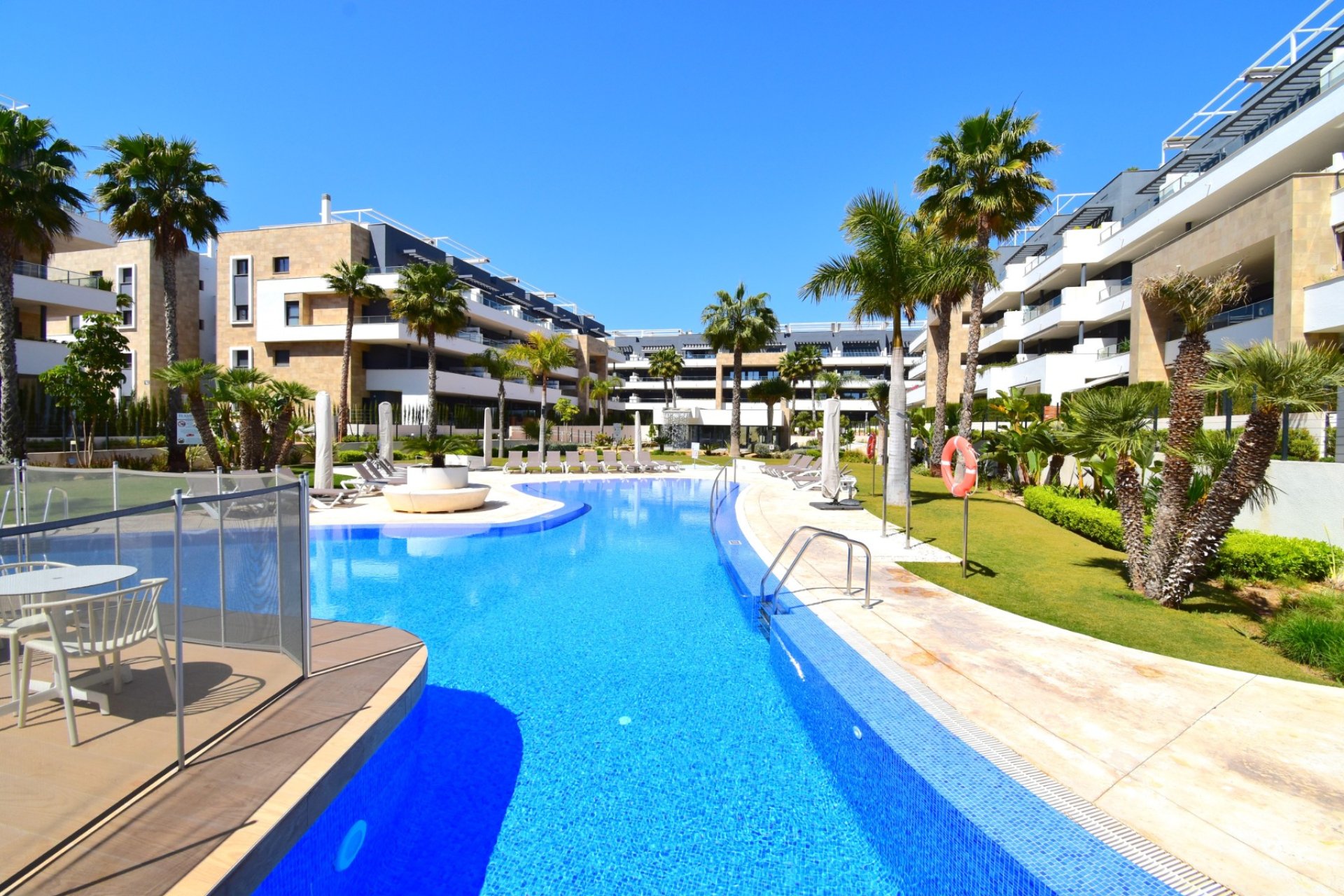 Resale - Apartment / flat -
Orihuela Costa - Playa Flamenca