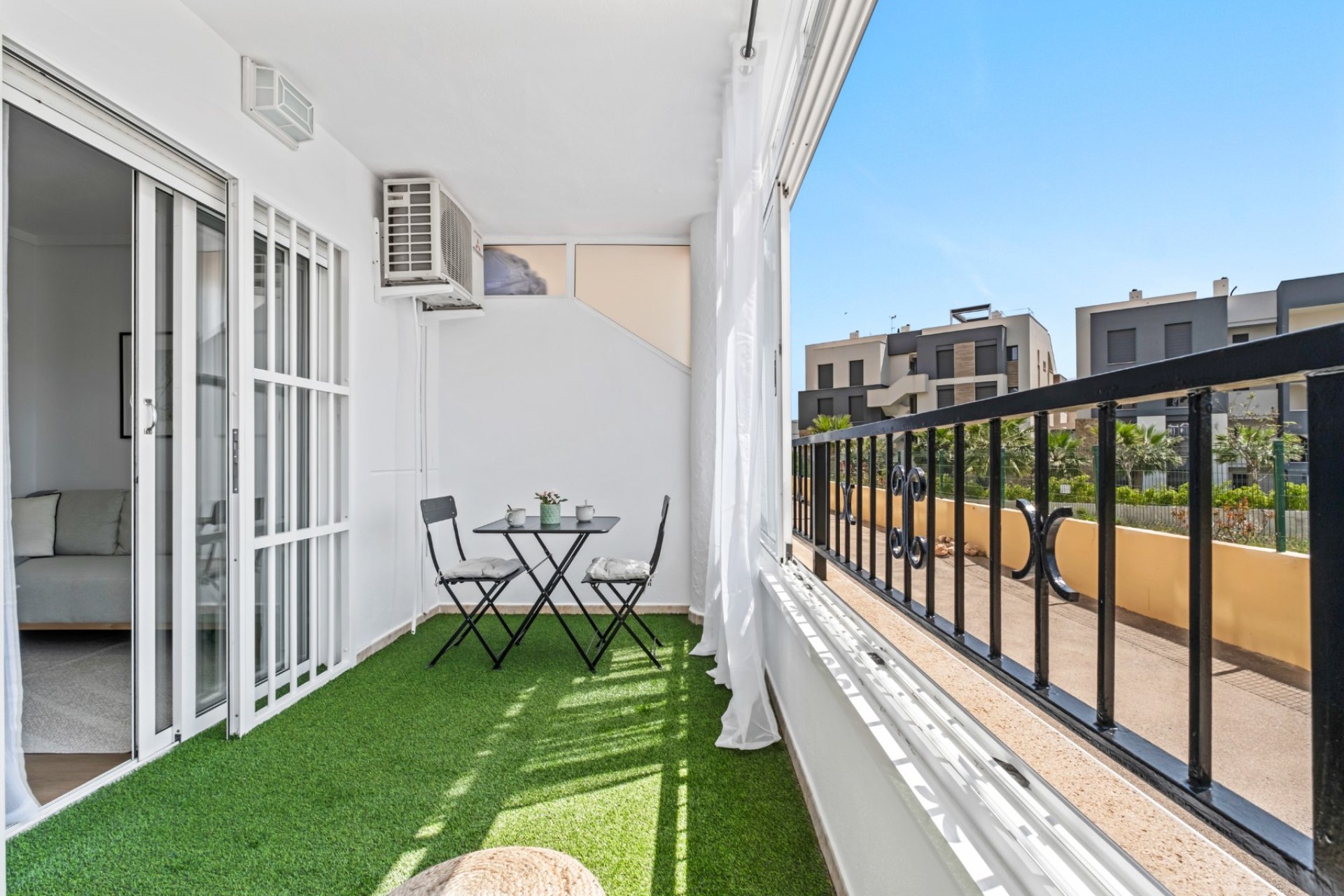Resale - Apartment / flat -
Orihuela Costa - Playa Flamenca