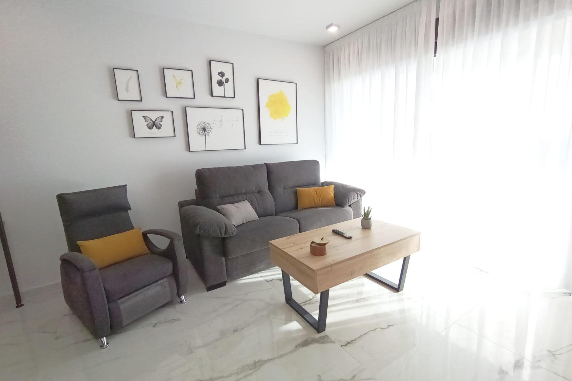 Resale - Apartment / flat -
Orihuela Costa - Playa Flamenca