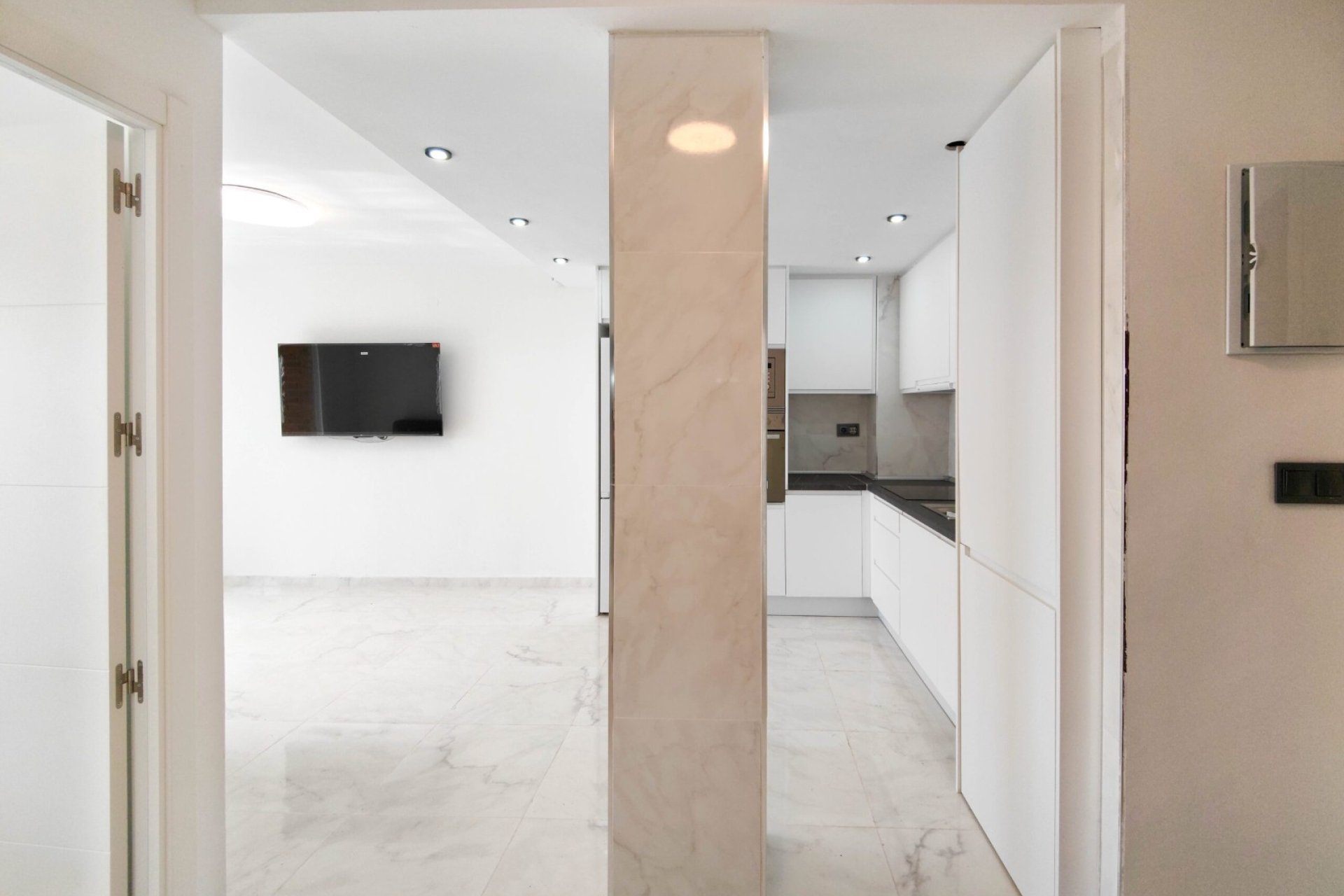 Resale - Apartment / flat -
Orihuela Costa - Punta Prima