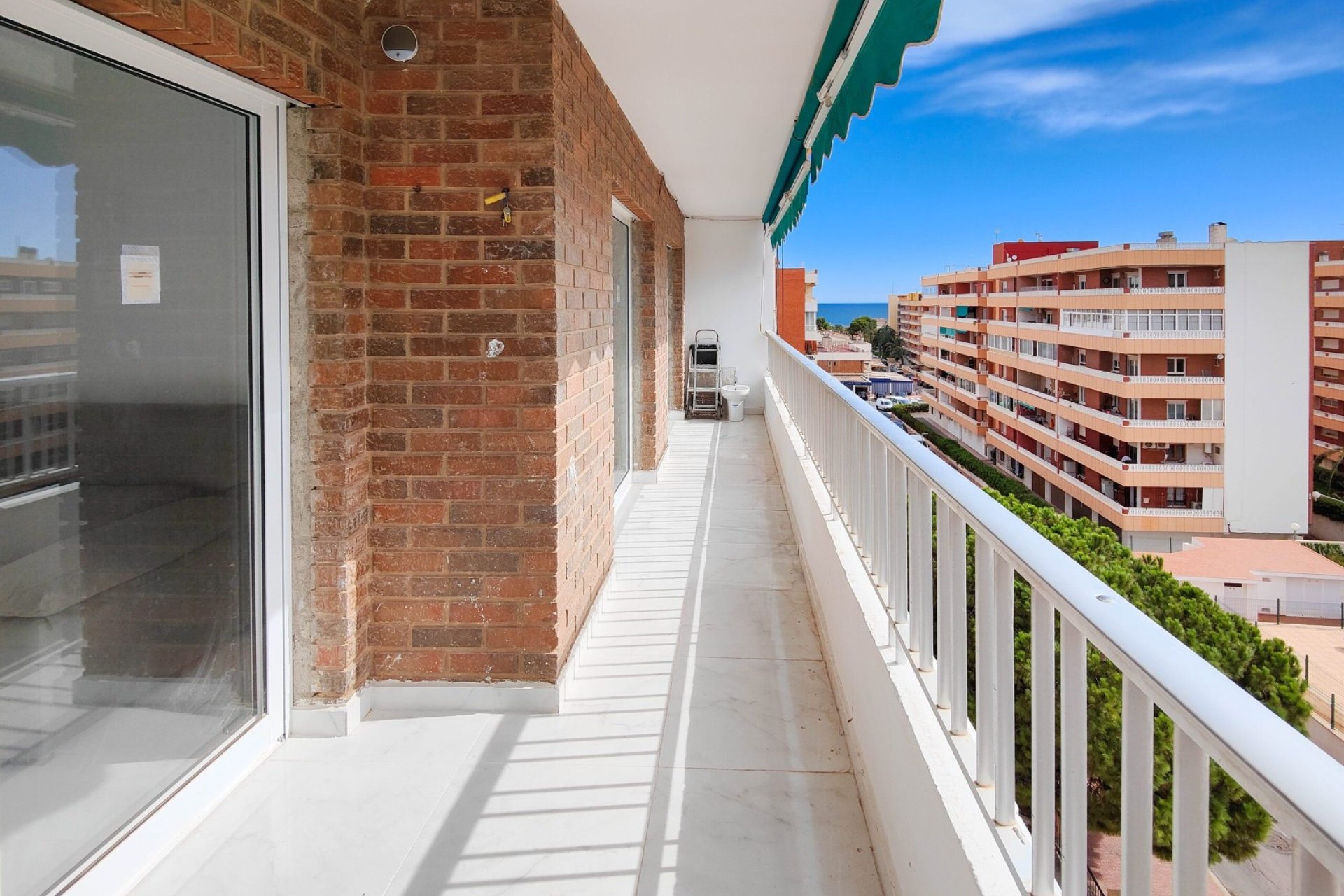 Resale - Apartment / flat -
Orihuela Costa - Punta Prima