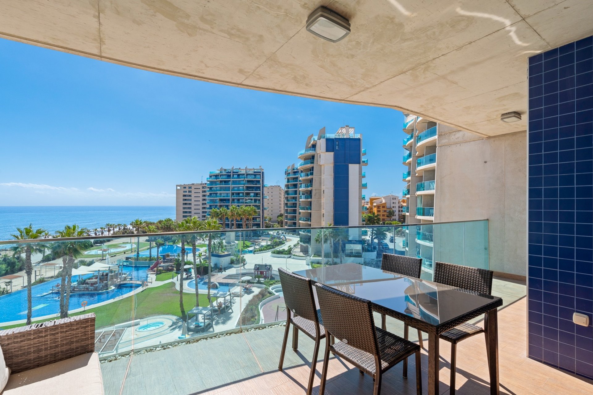 Resale - Apartment / flat -
Orihuela Costa - Punta Prima