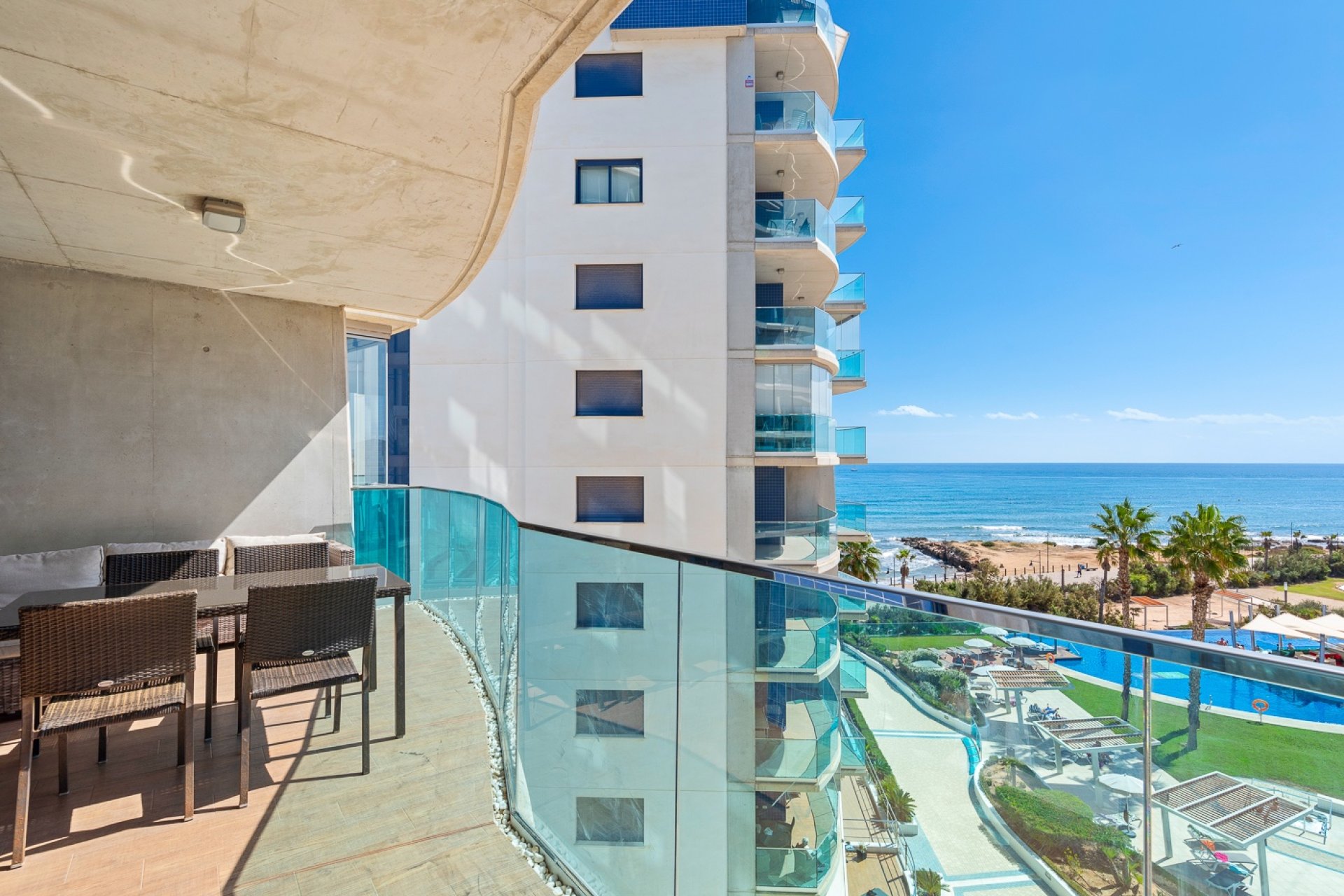 Resale - Apartment / flat -
Orihuela Costa - Punta Prima