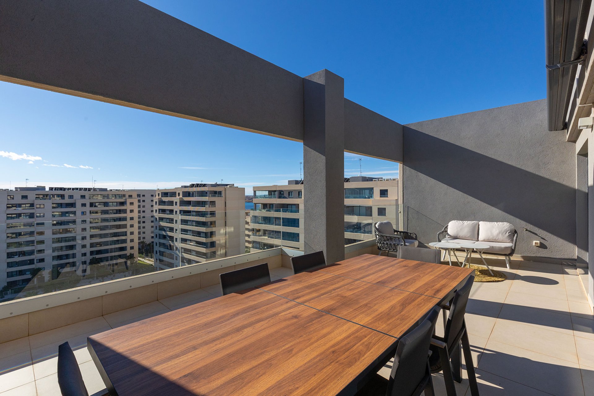 Resale - Apartment / flat -
Orihuela Costa - Punta Prima