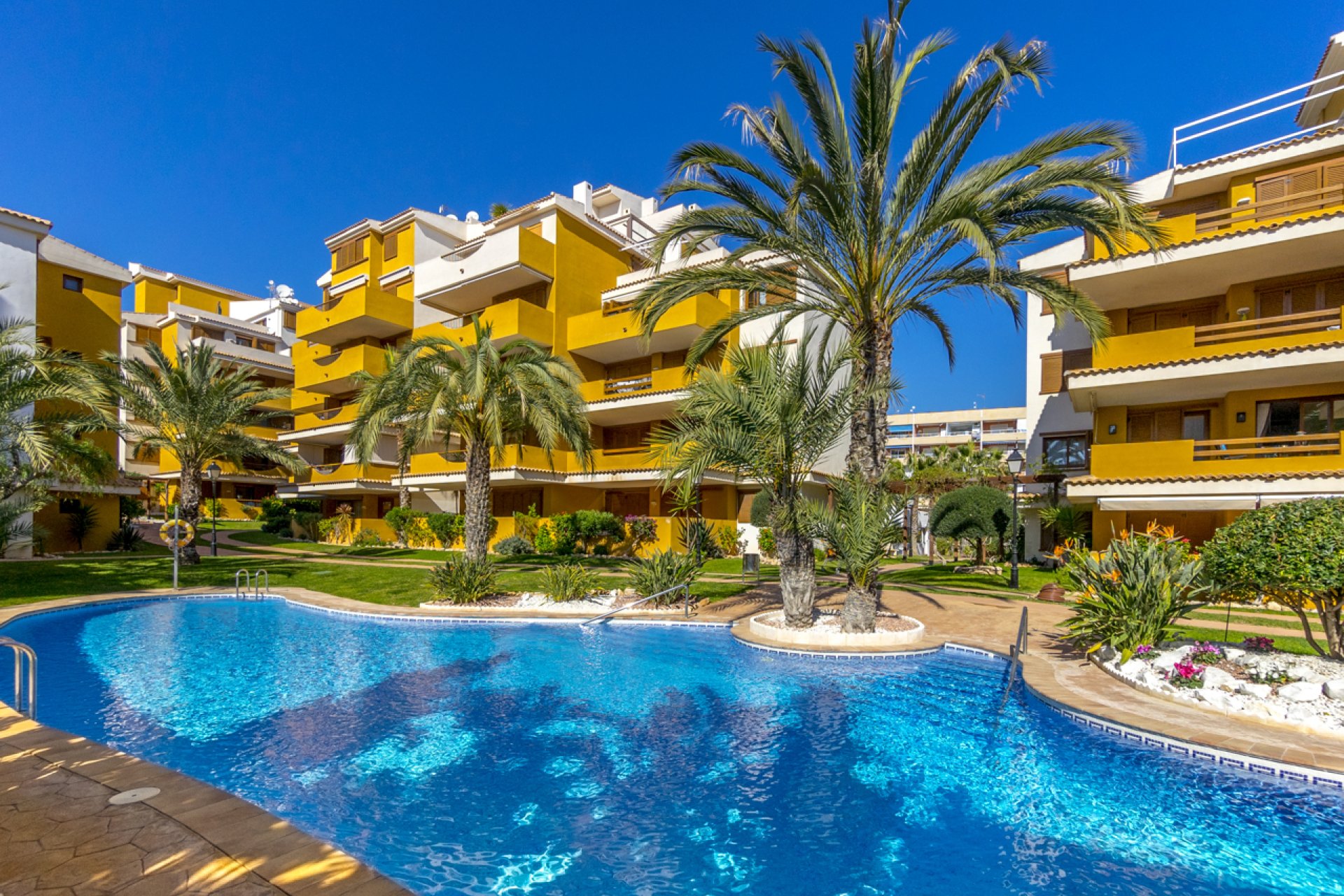 Resale - Apartment / flat -
Orihuela Costa - Punta Prima
