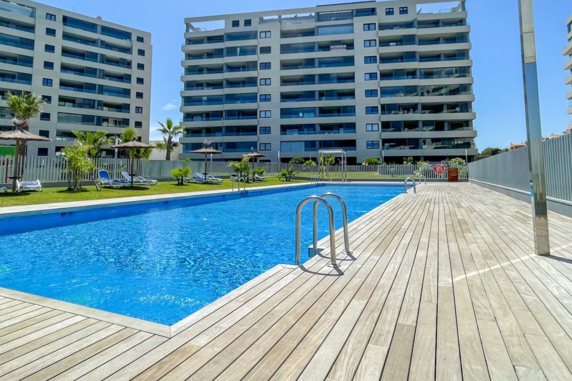 Resale - Apartment / flat -
Orihuela Costa - Punta Prima