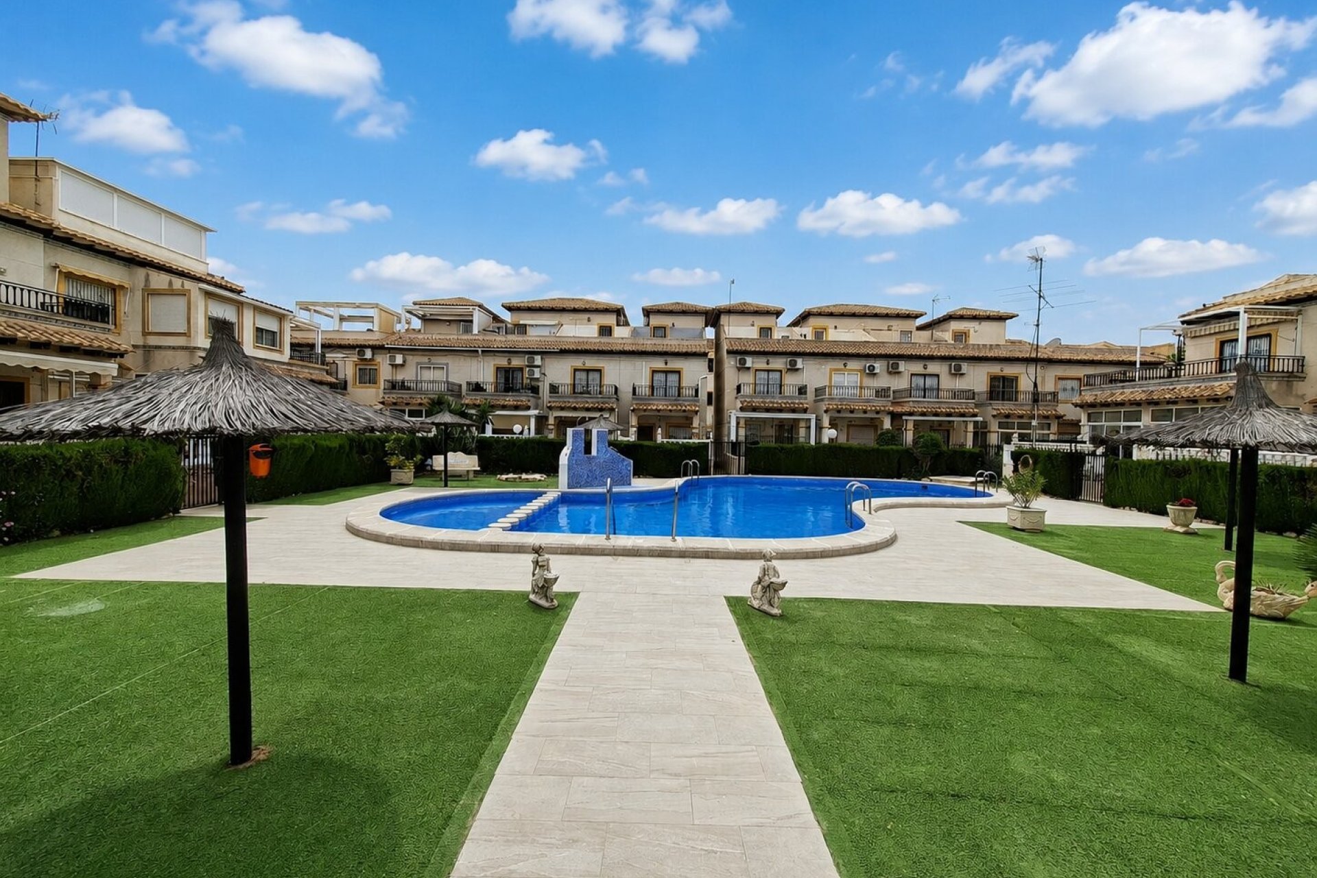 Resale - Apartment / flat -
Orihuela Costa - Punta Prima