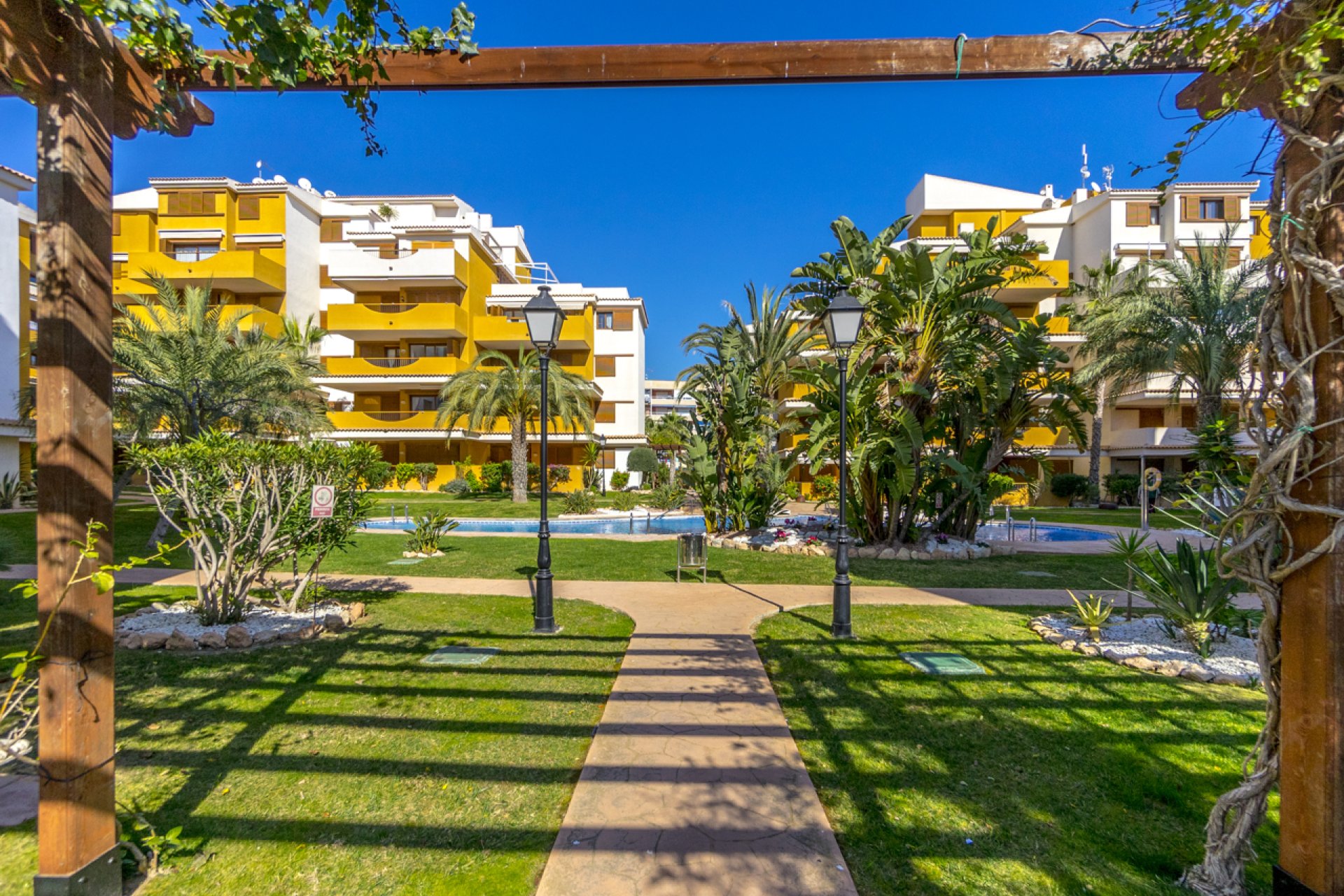 Resale - Apartment / flat -
Orihuela Costa - Punta Prima