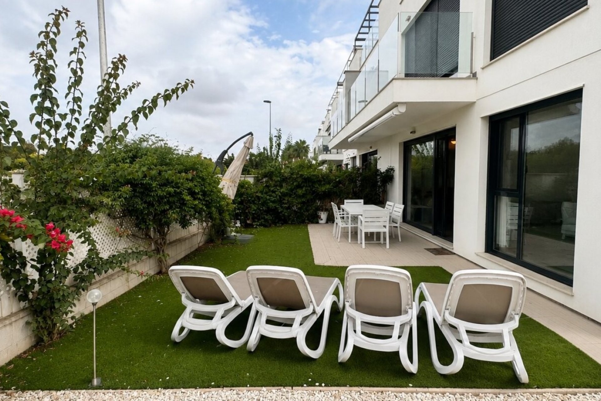 Resale - Apartment / flat -
Orihuela Costa - Punta Prima