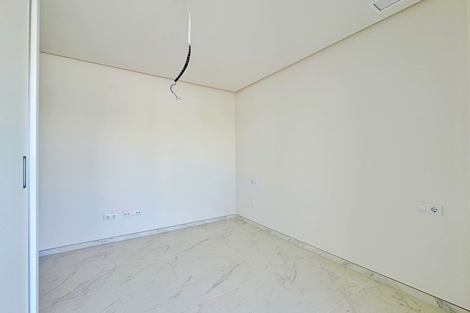 Resale - Apartment / flat -
Orihuela Costa - Villamartin