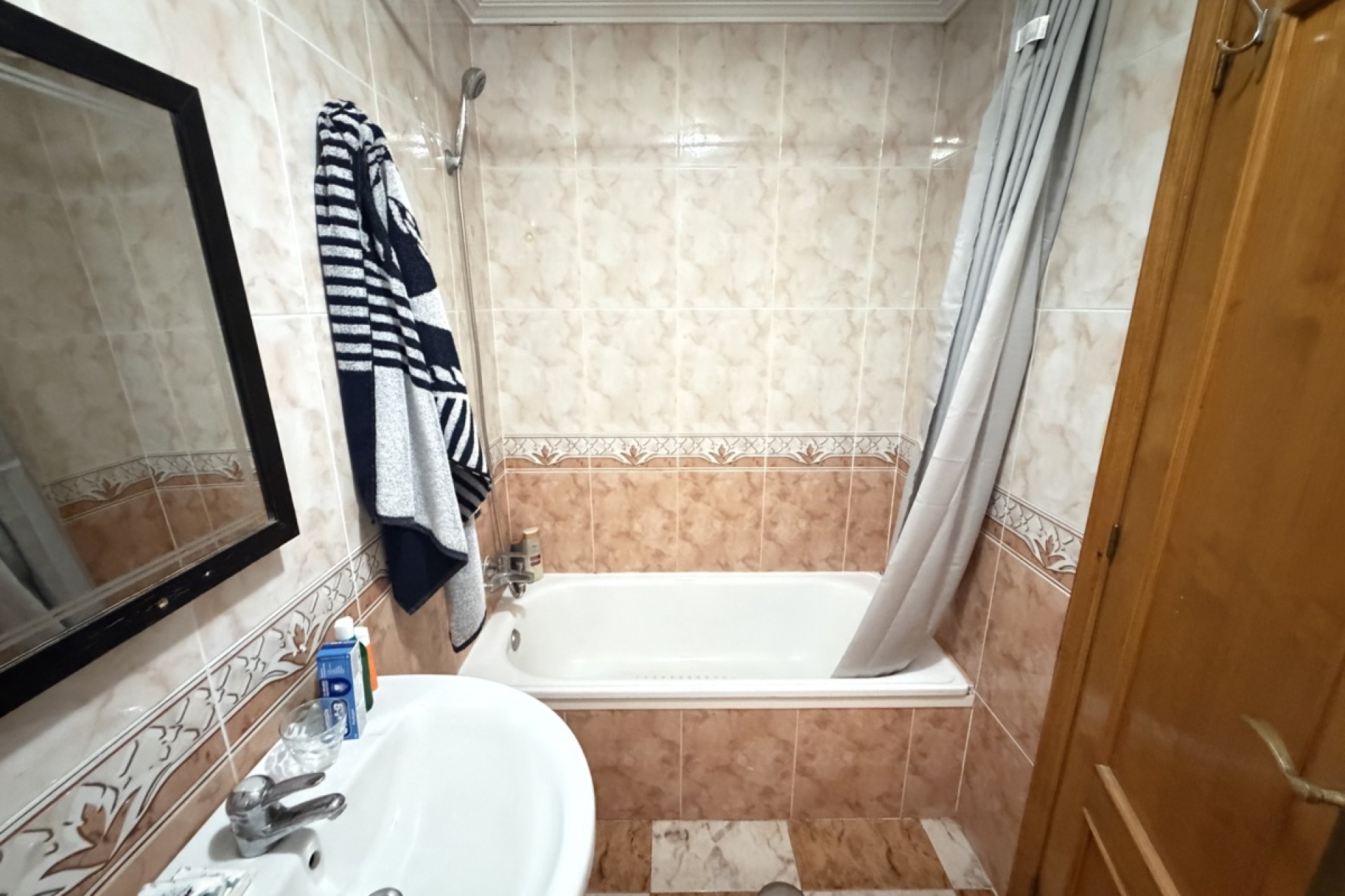 Resale - Apartment / flat -
Orihuela Costa - Villamartin