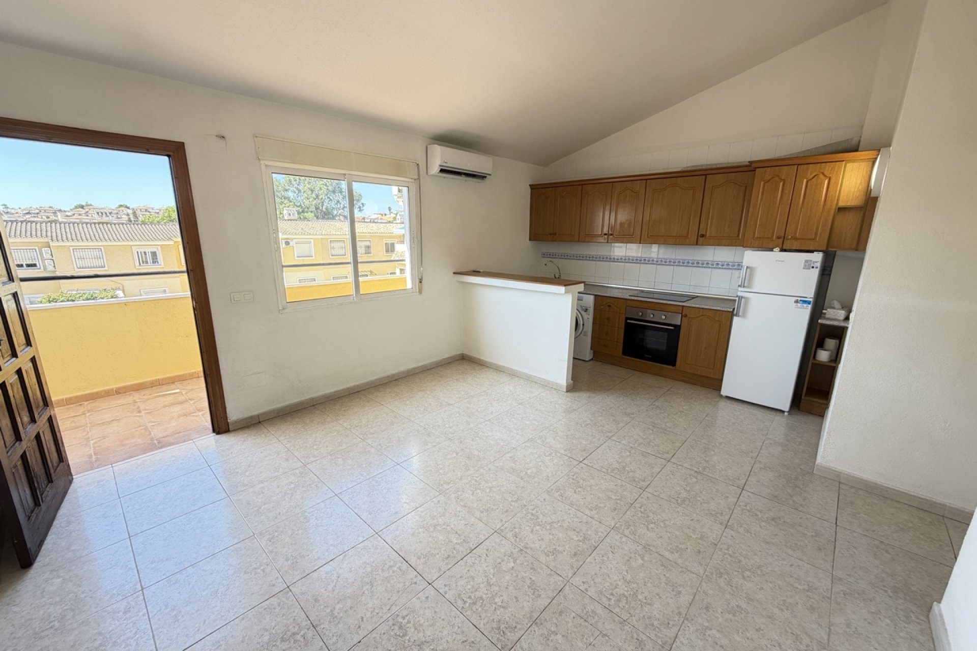 Resale - Apartment / flat -
Orihuela Costa - Villamartin