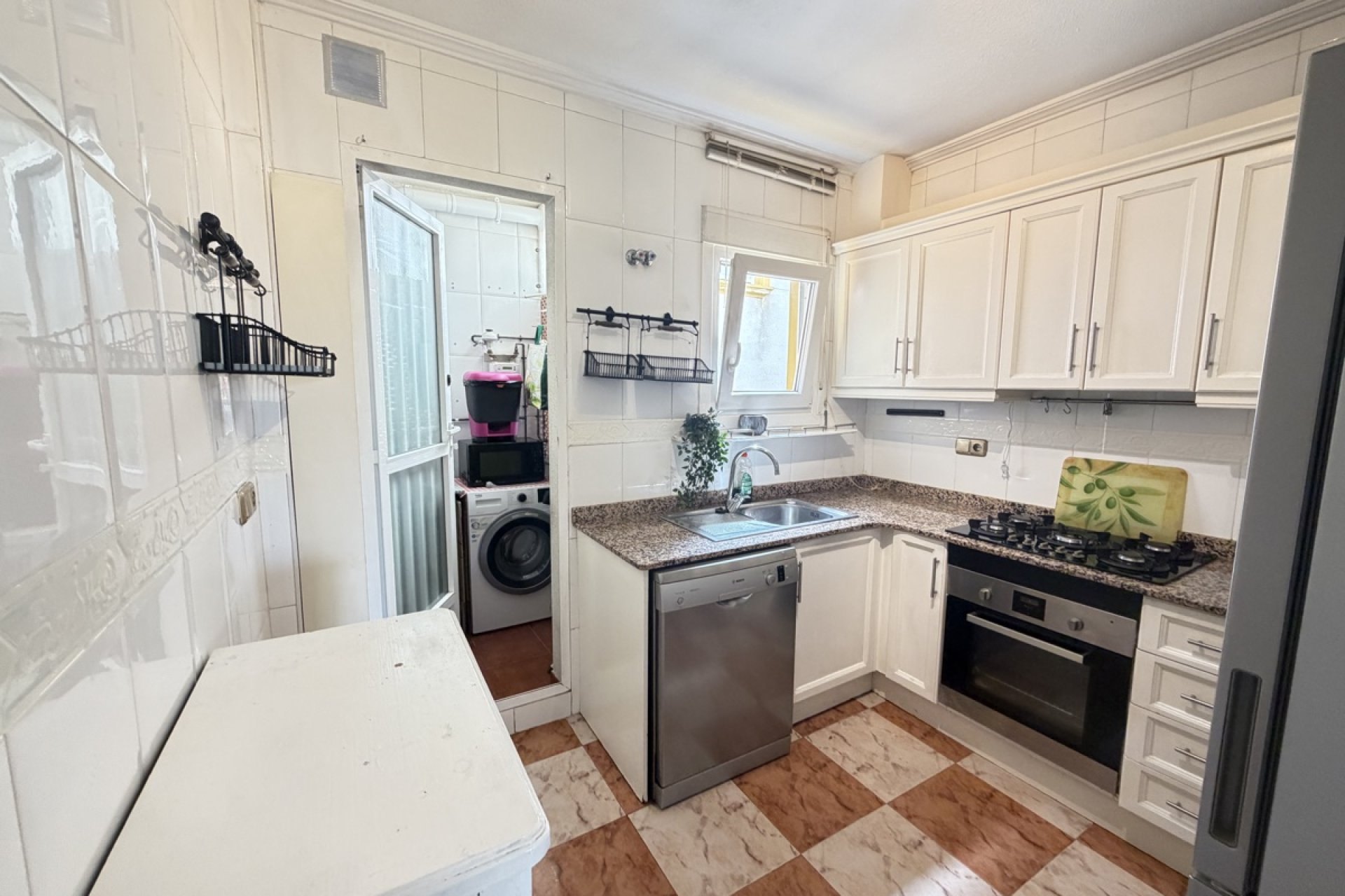 Resale - Apartment / flat -
Orihuela Costa - Villamartin