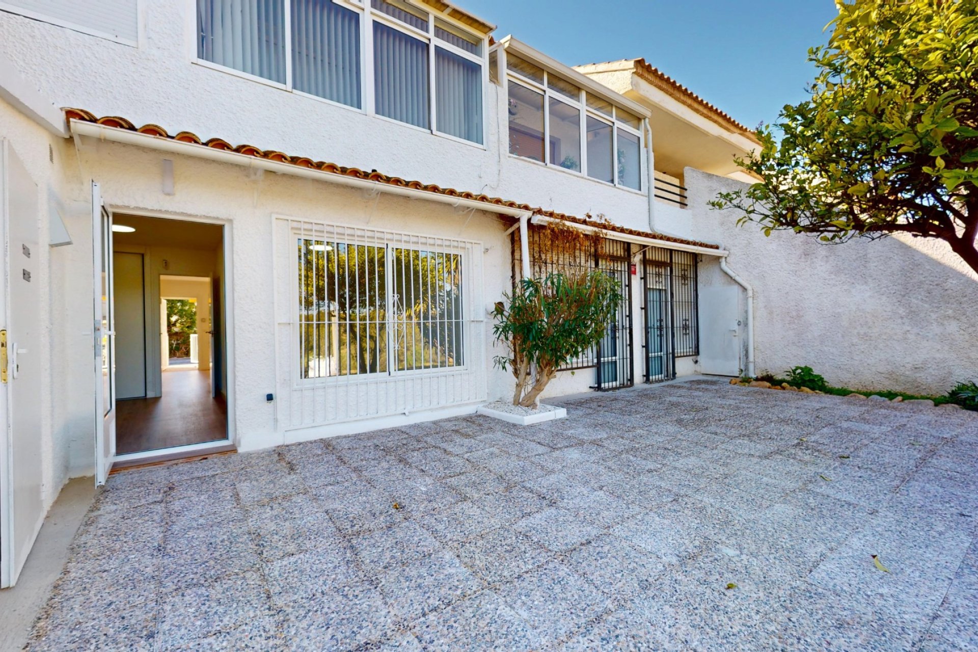 Resale - Apartment / flat -
Orihuela Costa - Villamartin