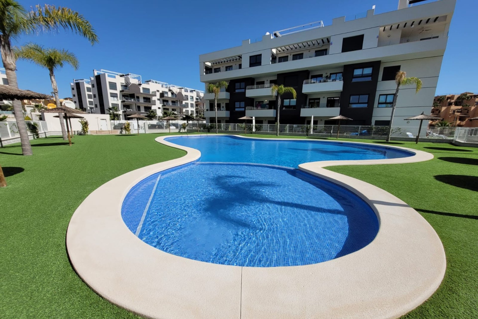 Resale - Apartment / flat -
Orihuela Costa - Villamartin