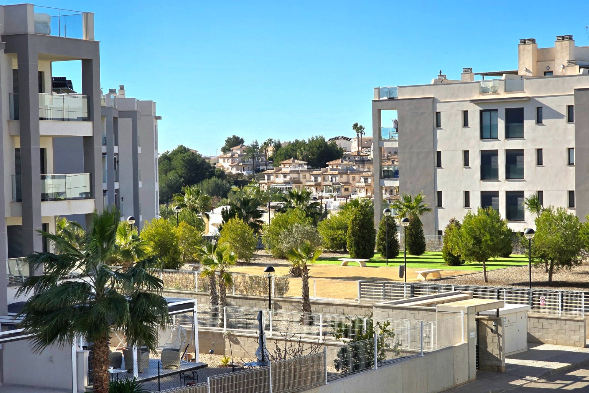 Resale - Apartment / flat -
Orihuela Costa - Villamartin