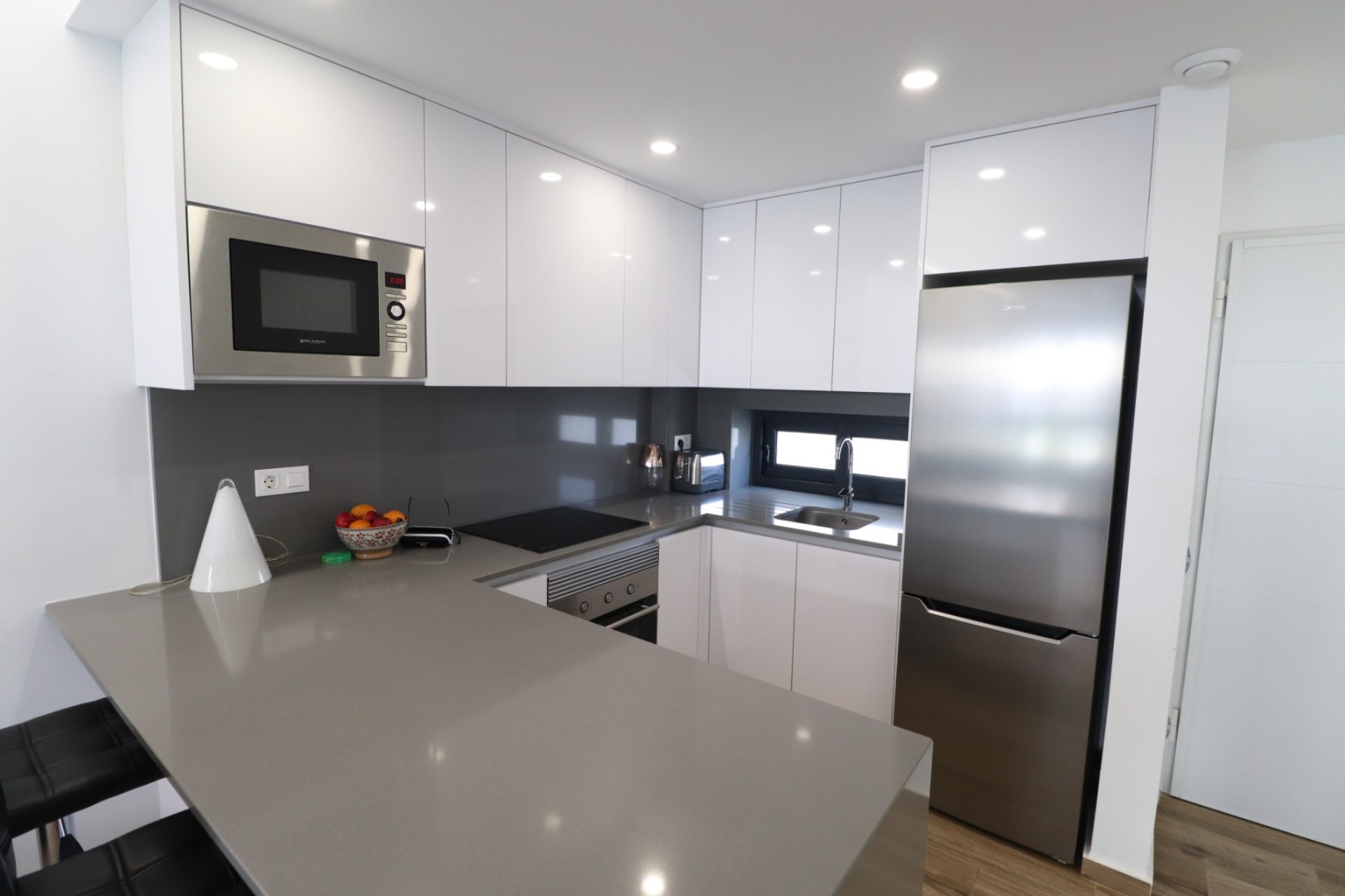 Resale - Apartment / flat -
Orihuela Costa - Villamartin