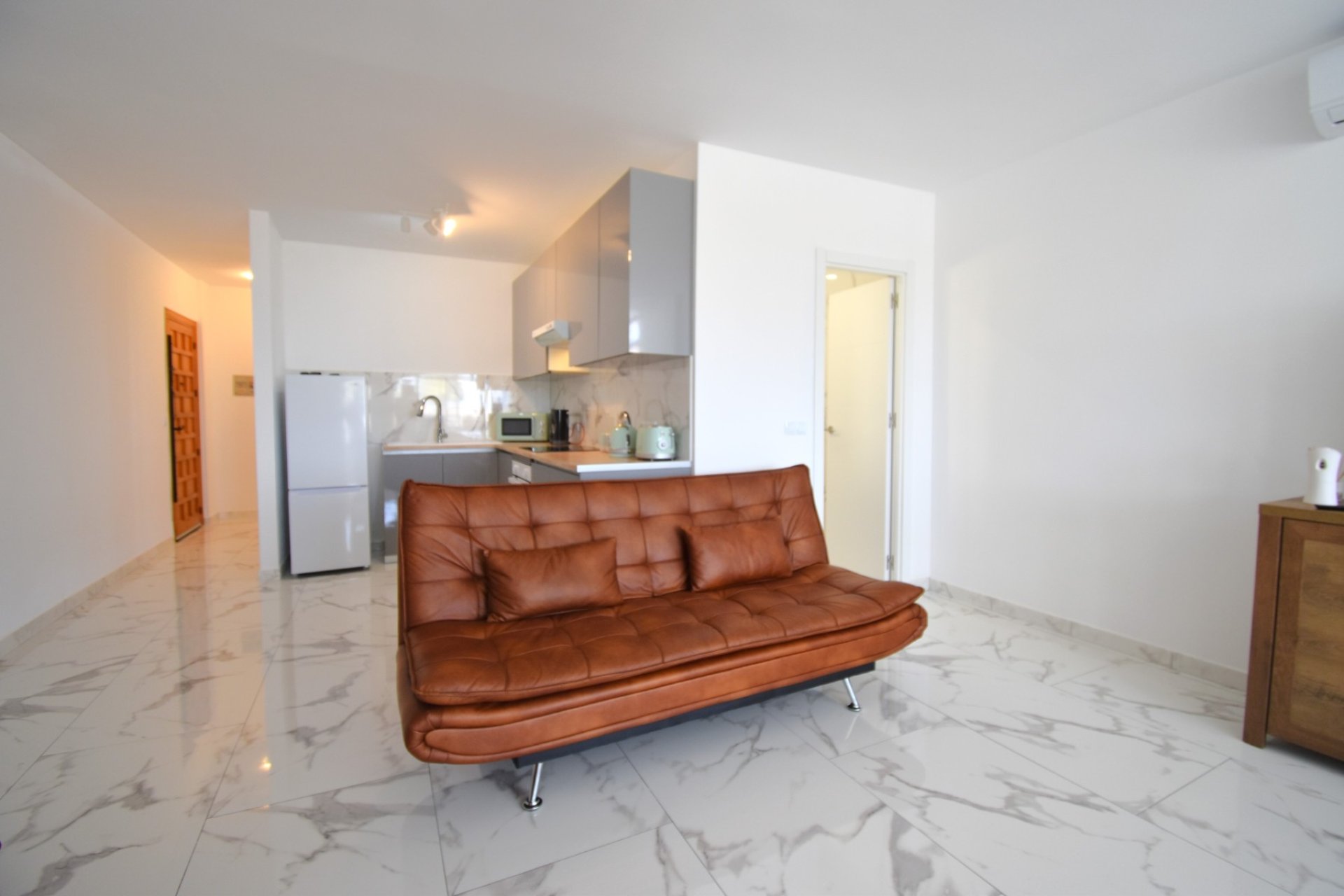 Resale - Apartment / flat -
Orihuela Costa - Villamartin