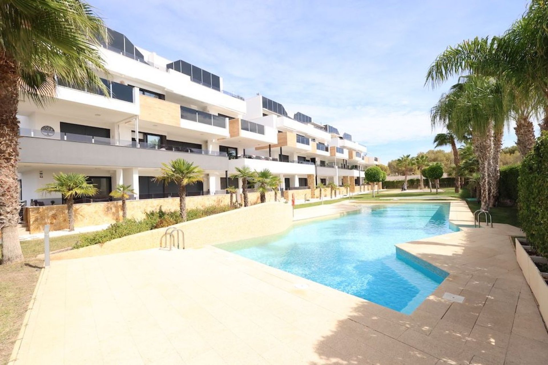 Resale - Apartment / flat -
Orihuela Costa
